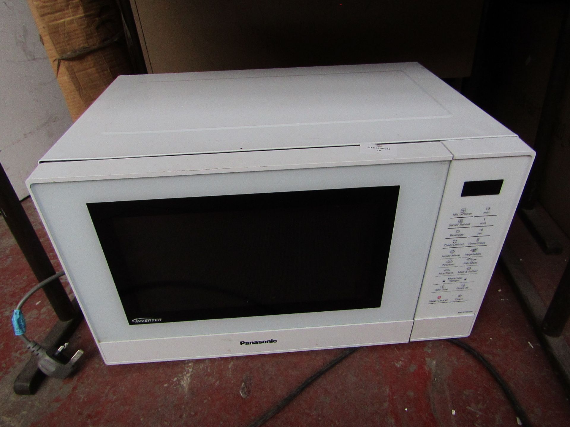 Panasonic NN-ST45KW microwave, tested working for heat as in we added a cupo of water and it