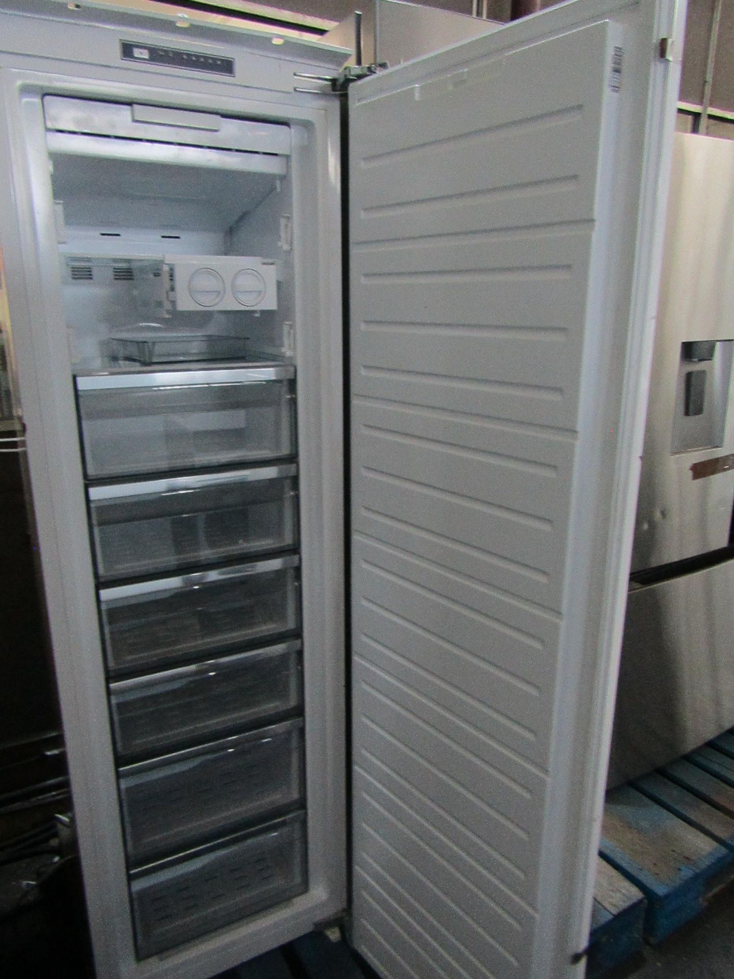 Unbranded - Intergrated Tall White intergrated Freezer- used but gets cold - Image 2 of 2
