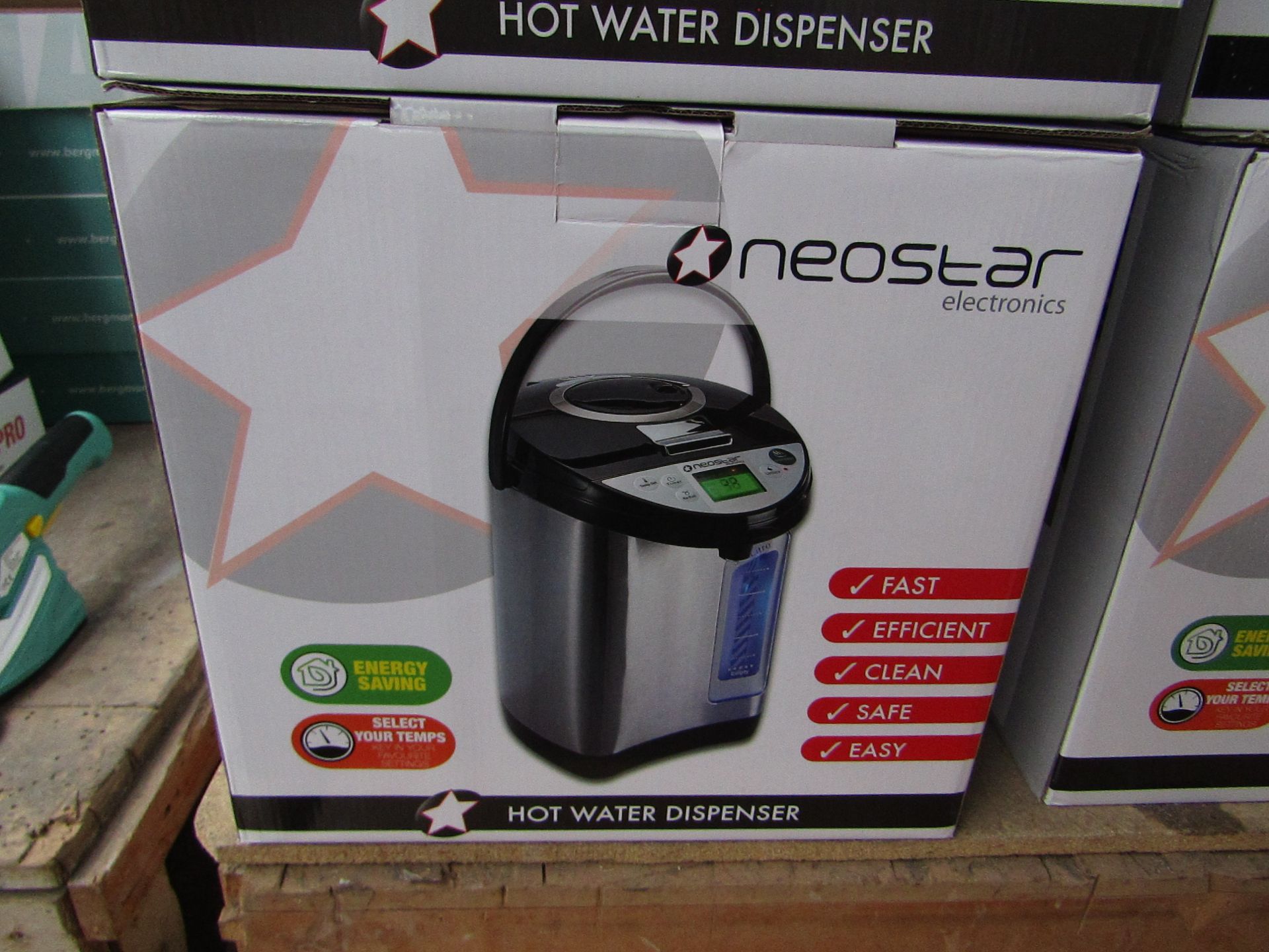 Neostar - Fast & Efficient Hot Water Diispenser - 3.5 Litre Capacity - Good Condition & Boxed.