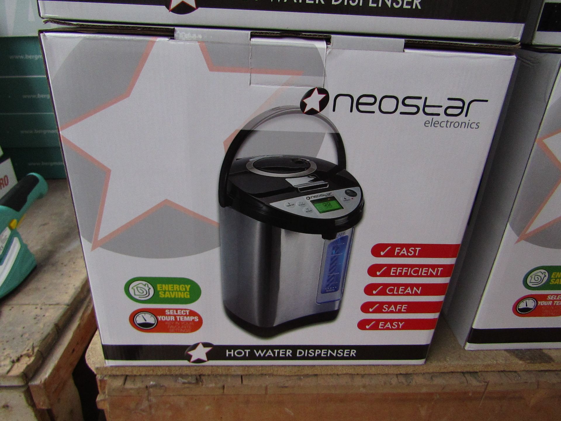 Neostar - Fast & Efficient Hot Water Diispenser - 3.5 Litre Capacity - Good Condition & Boxed.