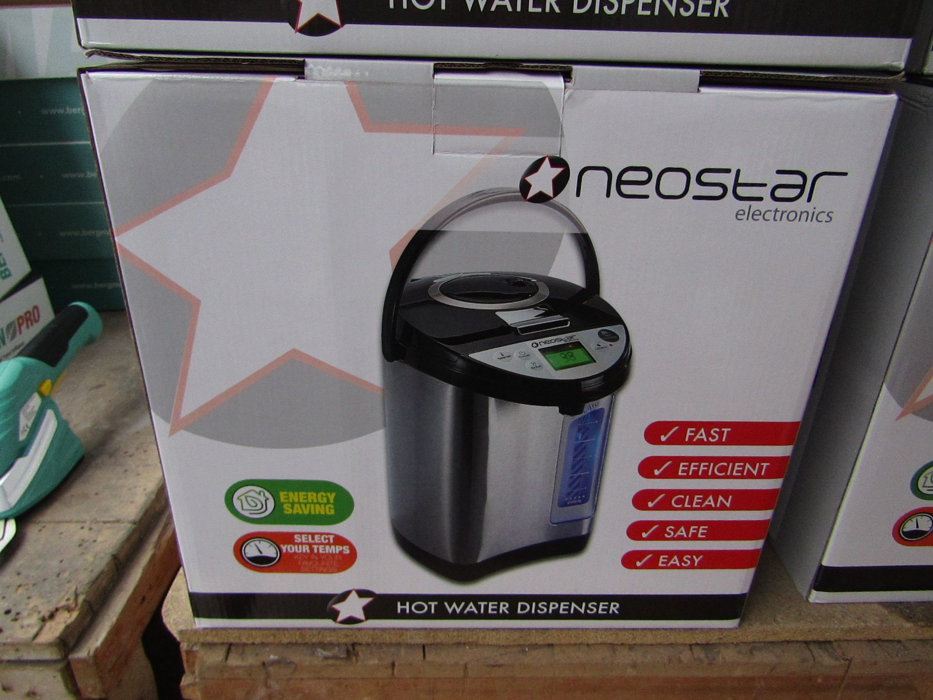 Neostar - Fast & Efficient Hot Water Diispenser - 3.5 Litre Capacity - Good Condition & Boxed.