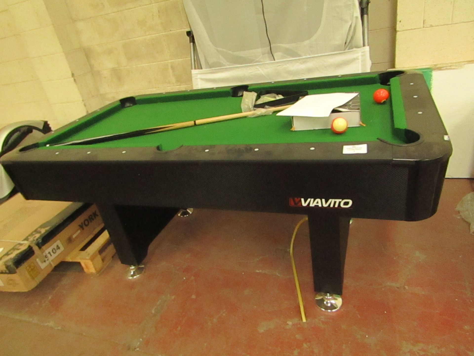 1 x Sweatband Viavito PT200 6ft Pool Table BLACK WITH GREEN CLOTH SURFACE RRP £479.00 This lot is