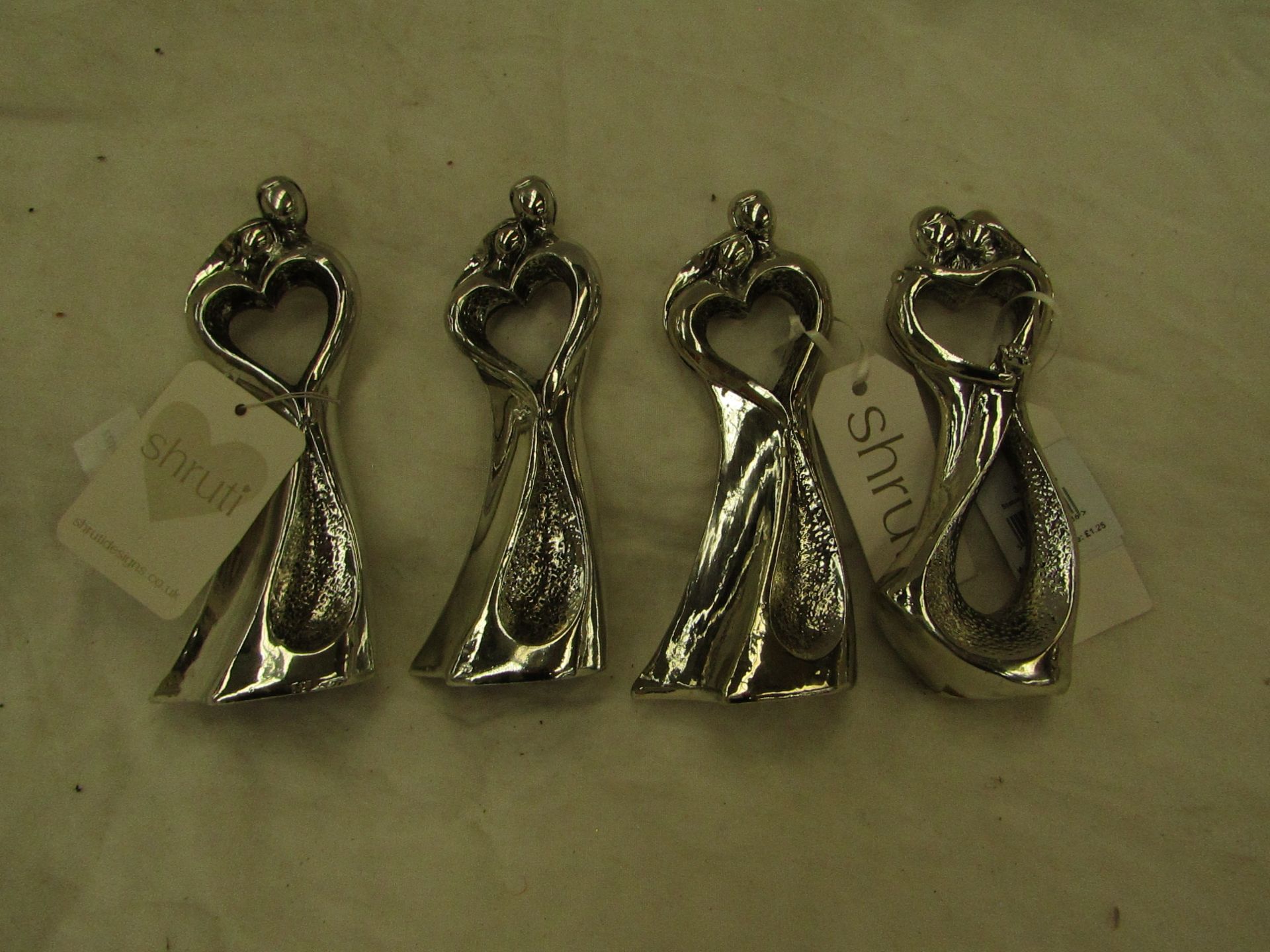 4x Shruti - Abi Tav Heart Statue/Ornament - All Unused, No Box.