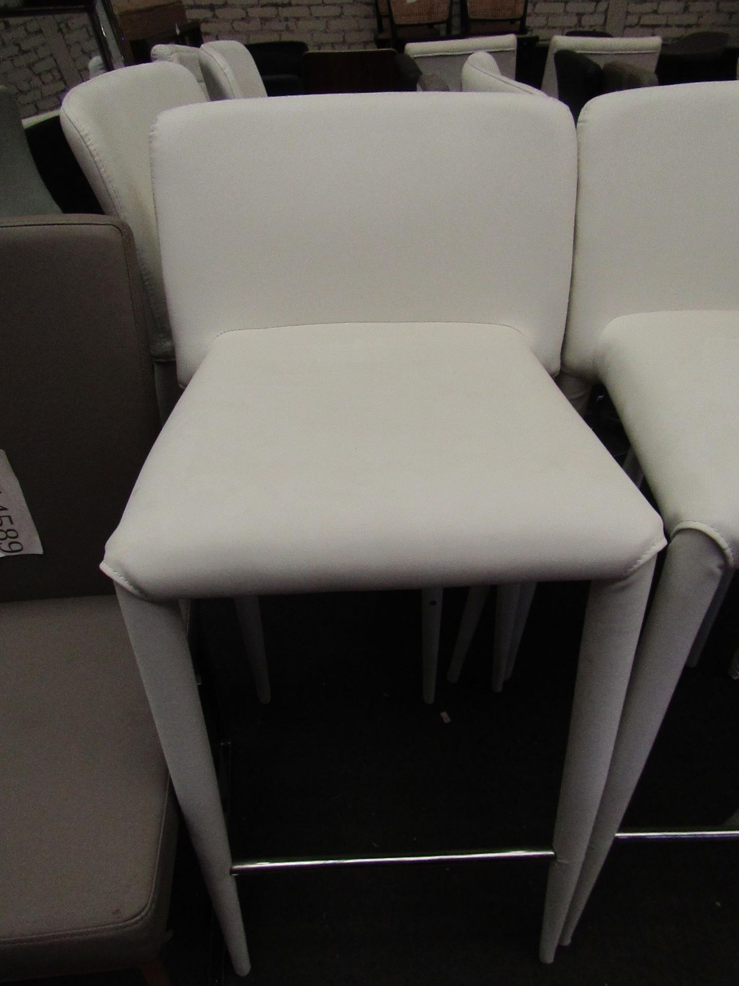 1 x Dwell Svelte Bar Stool White ??DIMs?? RRP £142.00 SKU DWE-APM-147821 TOTAL RRP £142 This lot