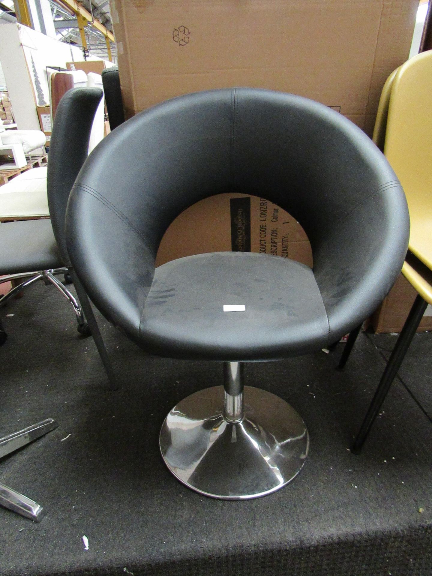 1 x Dwell Tenti Dining Chair Black RRP £89.99 SKU DWE-APM-101868 TOTAL RRP £89.99 This lot is a