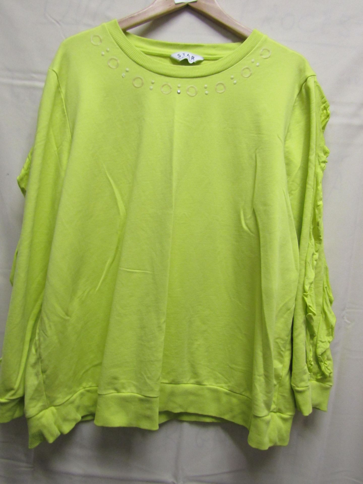 Star By Julien Macdonald Lime Green Sweatshirt Size 22 ( Has Been Worn But In Fair Condition )