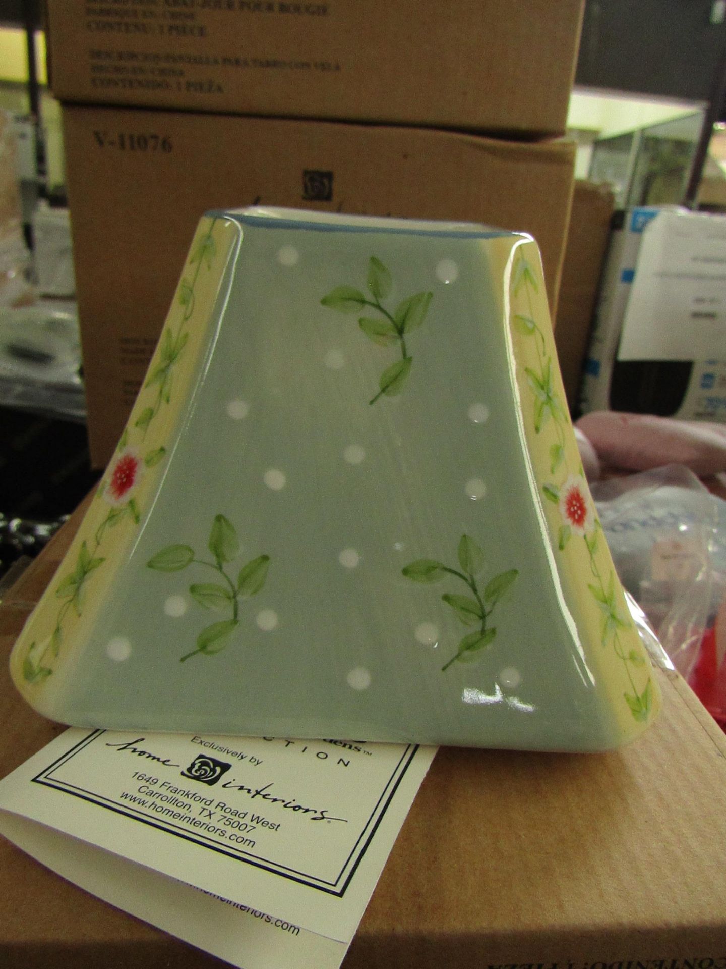 Home Interiors - Country-Inn Floral Style Candle Shade - New & Boxed.