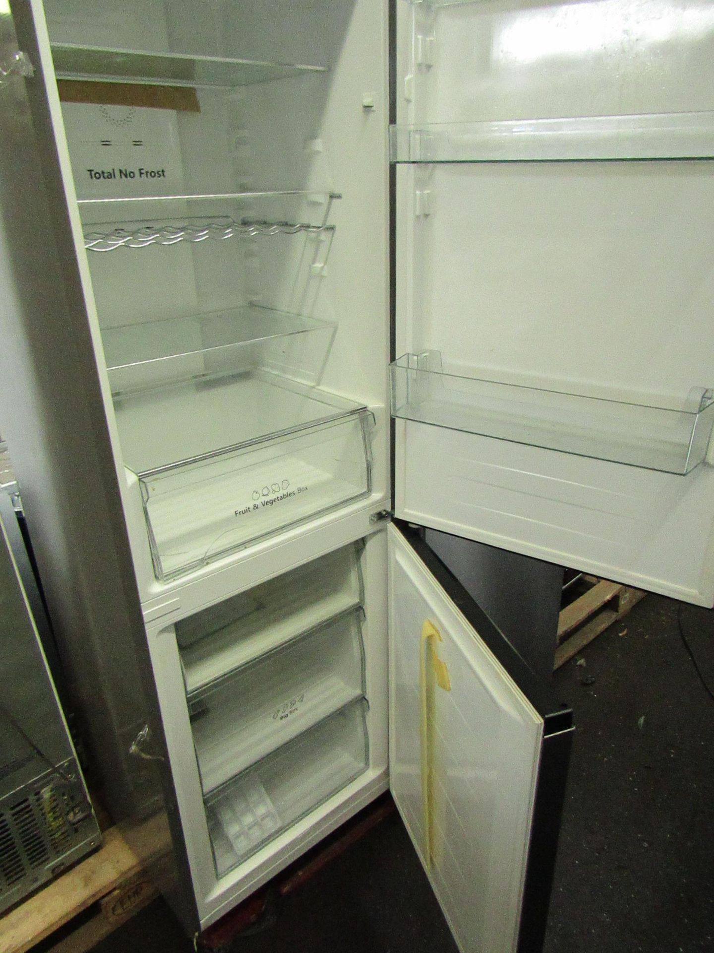 Hisense 60/40 fridge freezer, Powers on and the freezer gets cold but the fridge does not - Image 2 of 2