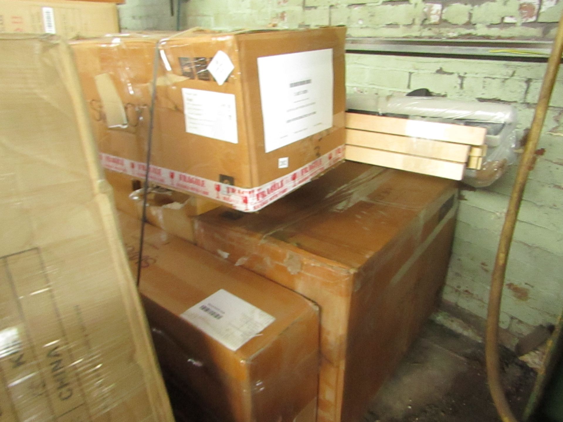 | 1X | PALLET OF FAULTY / MISSING PARTS / DAMAGED CUSTOMER RETURNS FROM SWOON UNMANIFESTED |