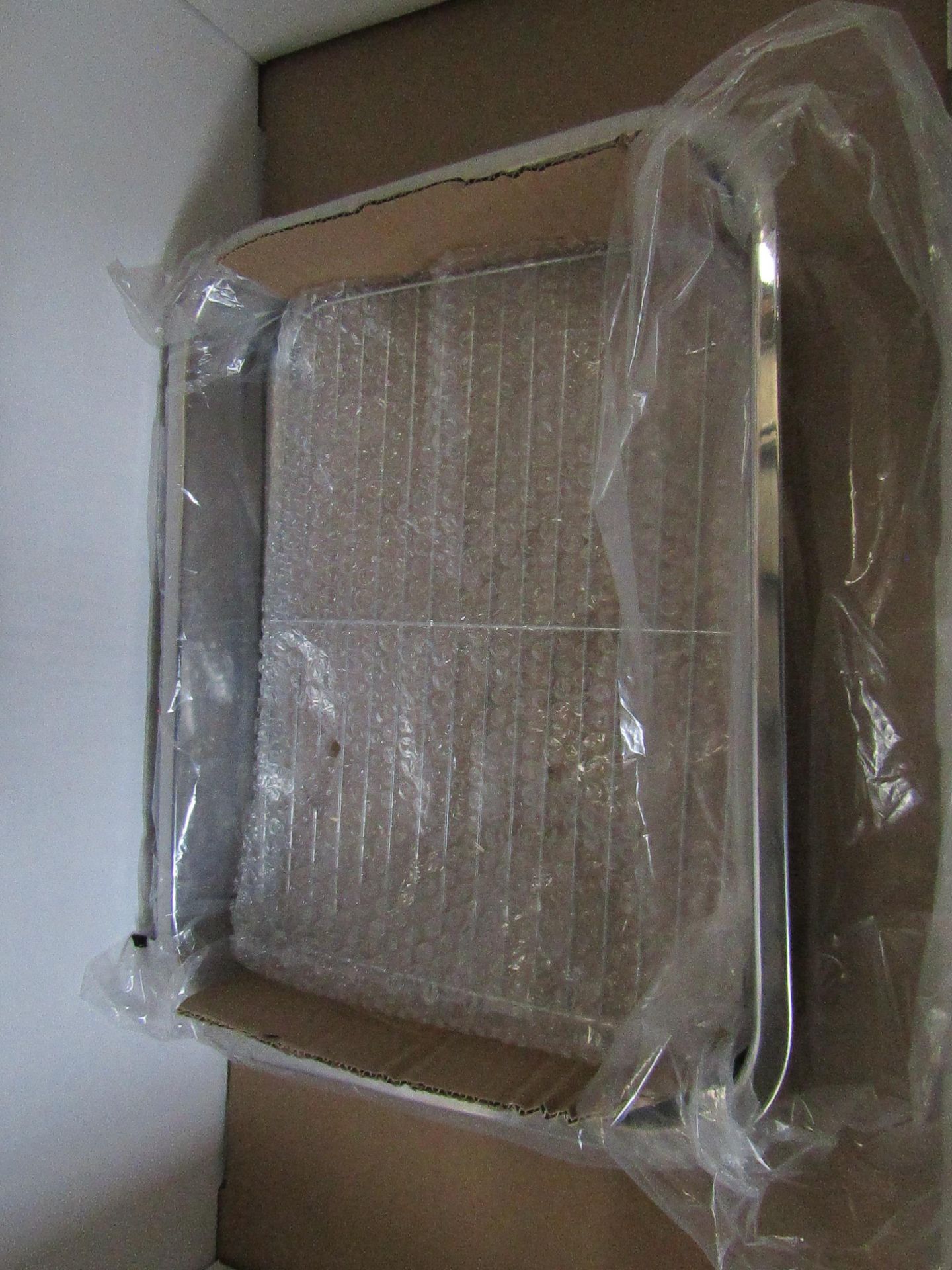 1 Set Stainless Steel Baking Tray with Rack Practical Ovenware Tray Baking Dish - New & Boxed.