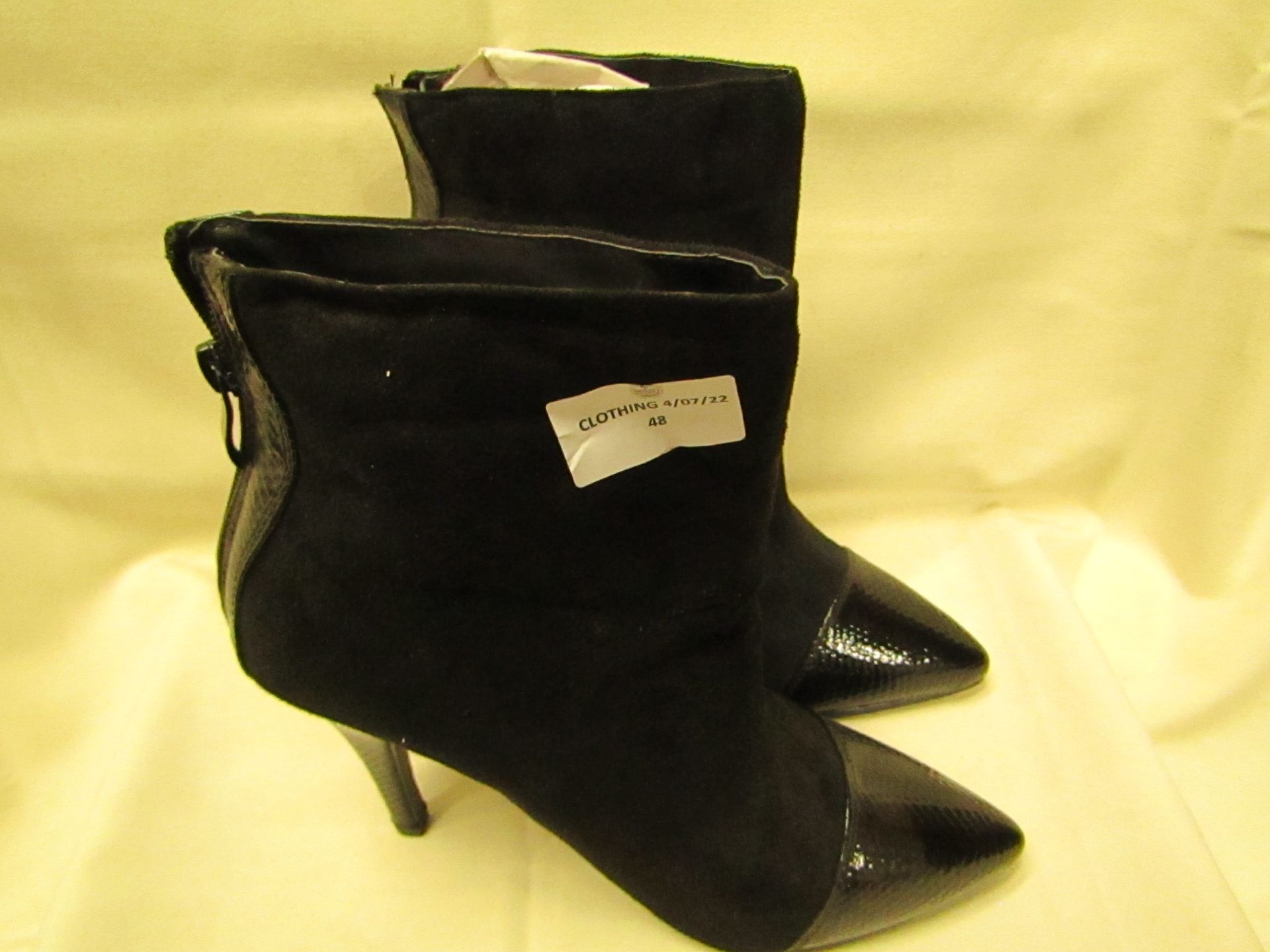 BodyFlirt Black Heeled Boots Size 8 New & Packaged