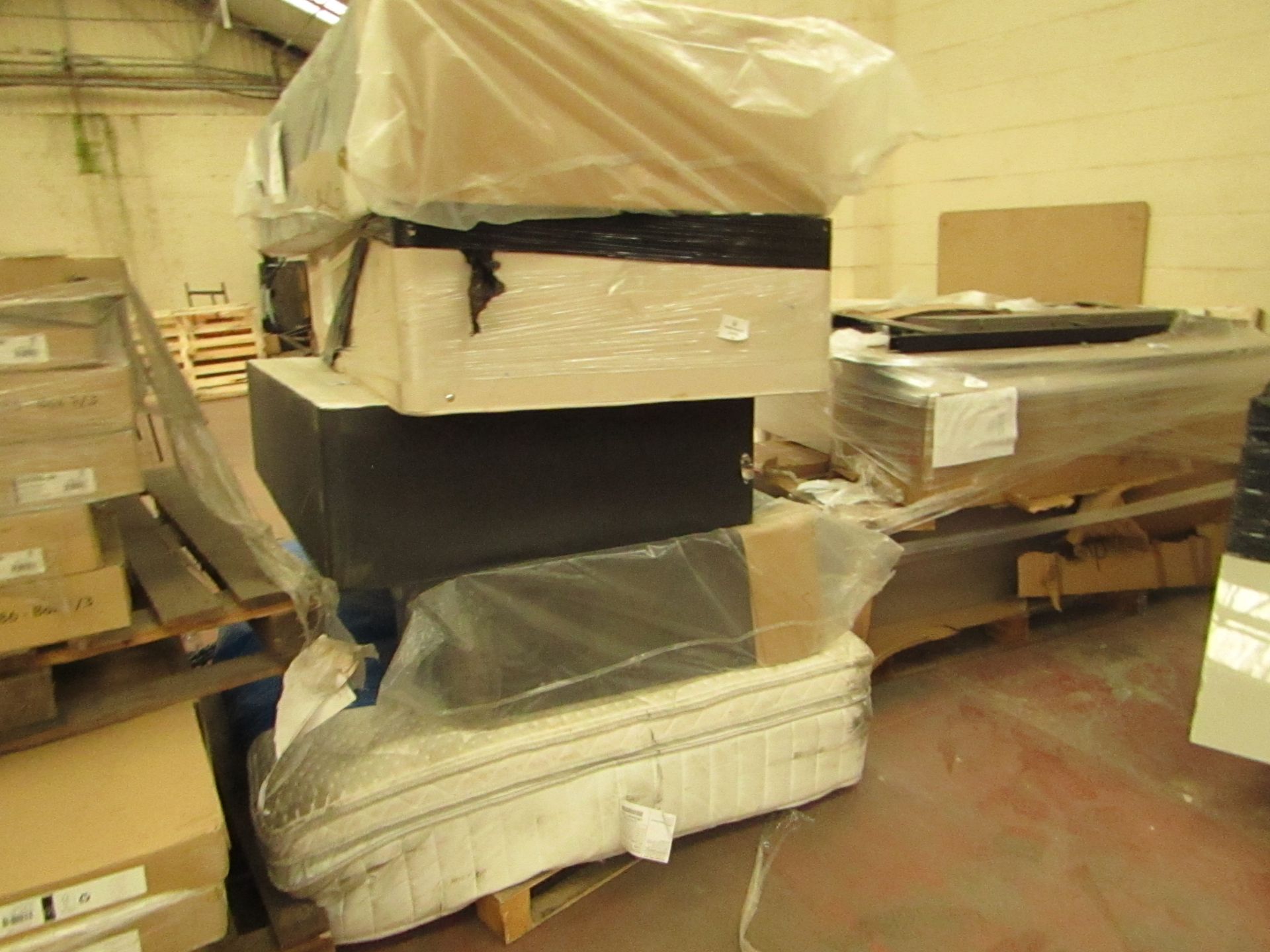 | 1X | PALLET OF FAULTY / MISSING PARTS / DAMAGED CUSTOMER RETURNS FROM CARPET RIGHT BEDS