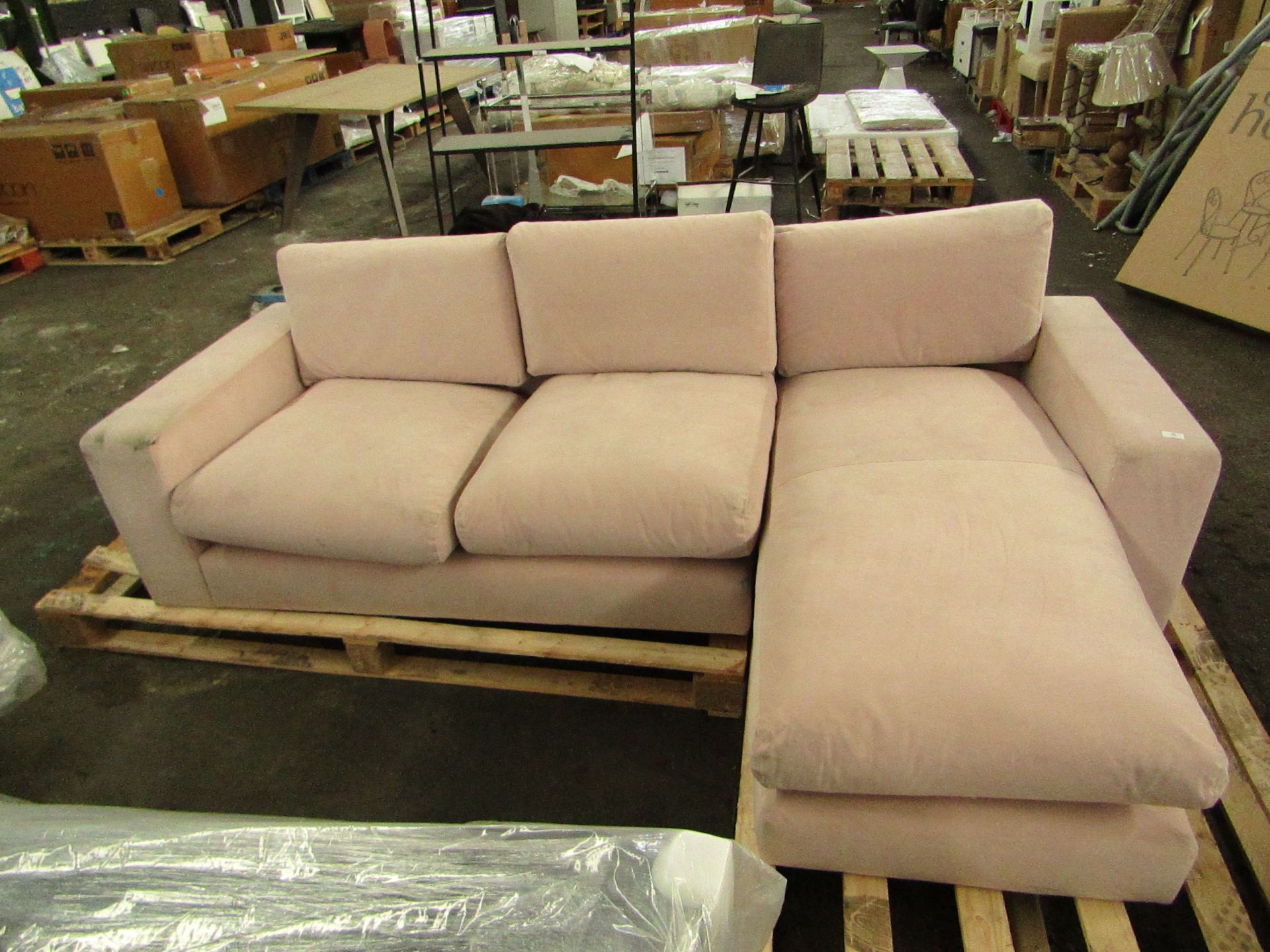 VAT Swoon Evesham Easy Velvet Right-hand Corner Sofa in Blush Dark RRP Â£1949.00 - This lot of