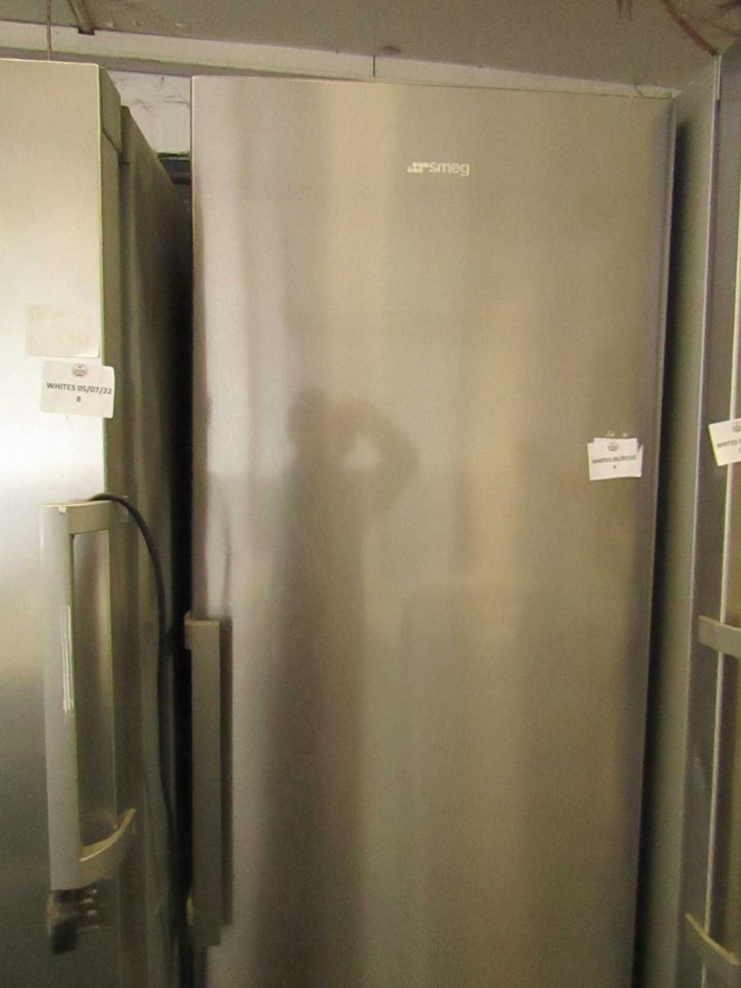 VAT Smeg - Freestanding Fridge - Get cold but is Noisey