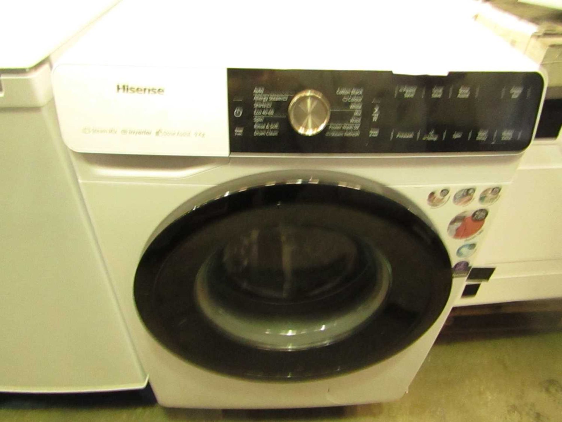 VAT Hisense - Dose Assist Washing Machine - Item Powers On & Spins.