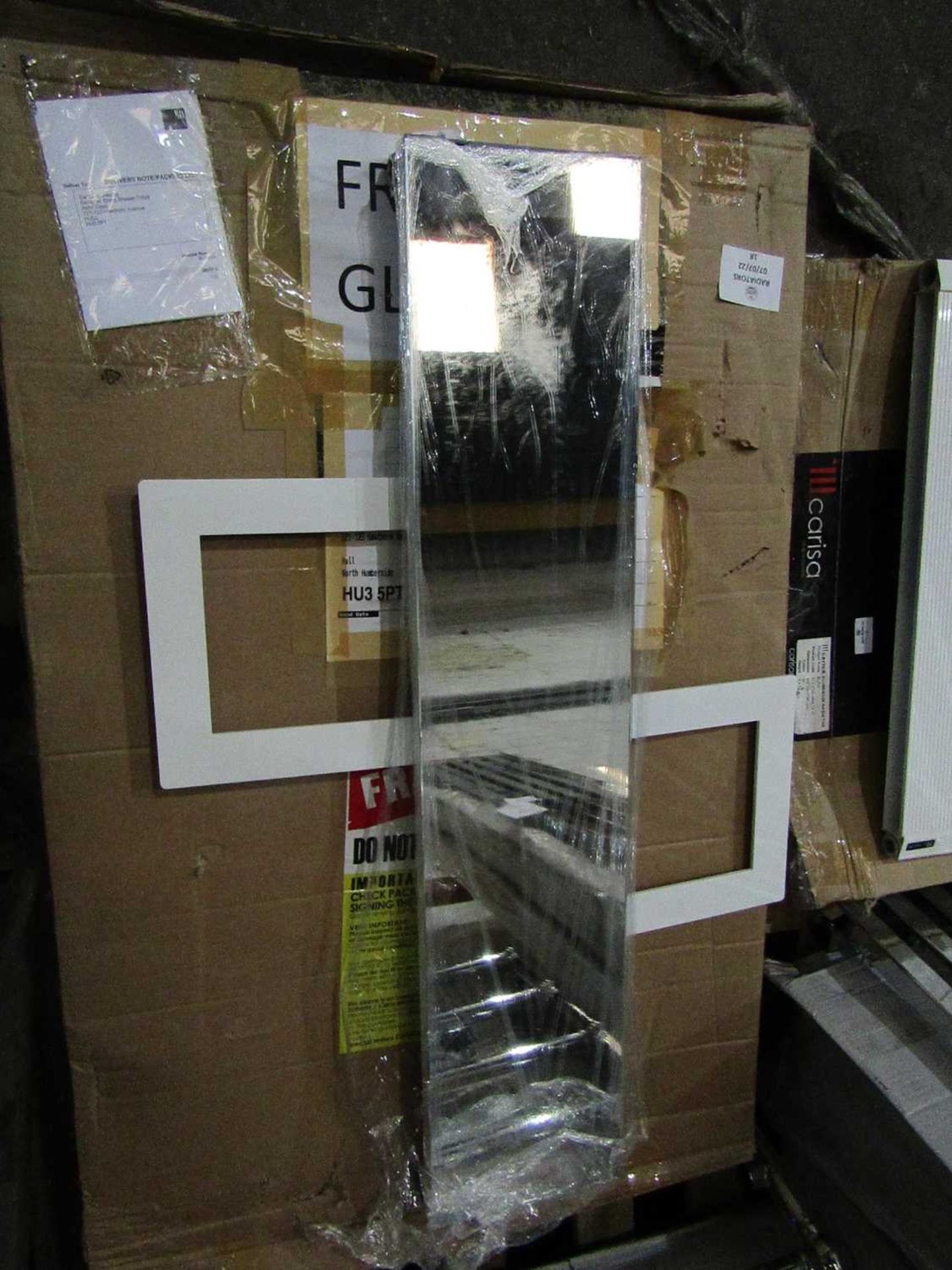 Carisa - Mate Mirrored Radiator - White - ( 600 x 900 mm ) - Appears To Be Unused & Boxed.