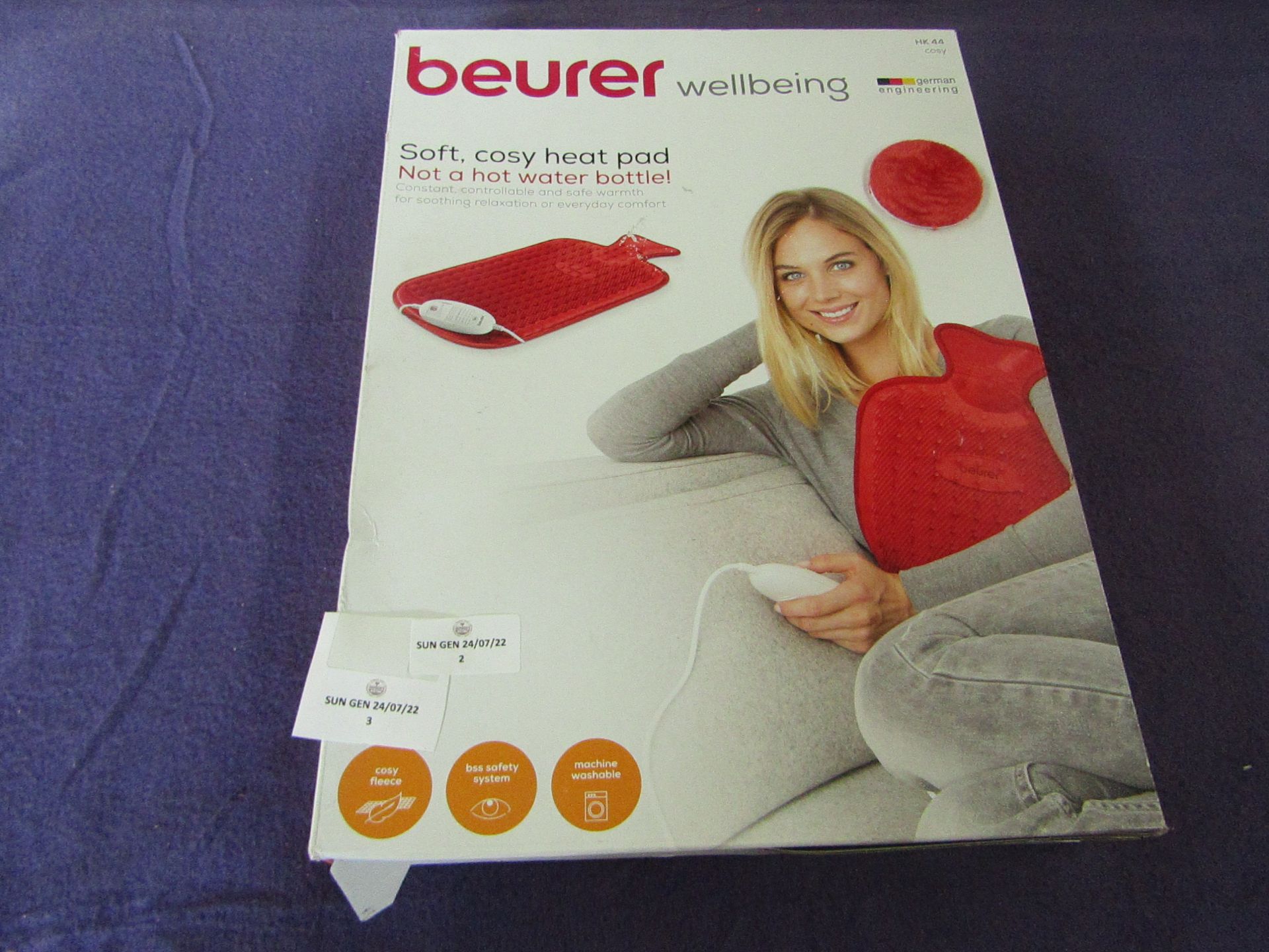 Beurer - Cosy Heat Pad - Red - HK 44 Cosy - Untested & Boxed. RRP £29.99