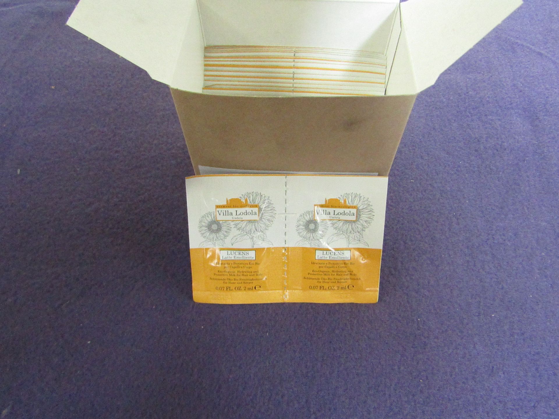 10x Boxes Containing : Villa Ladola Lucens Latte Emoliente For Hair And Body ( 30x 2ml Sachets Per