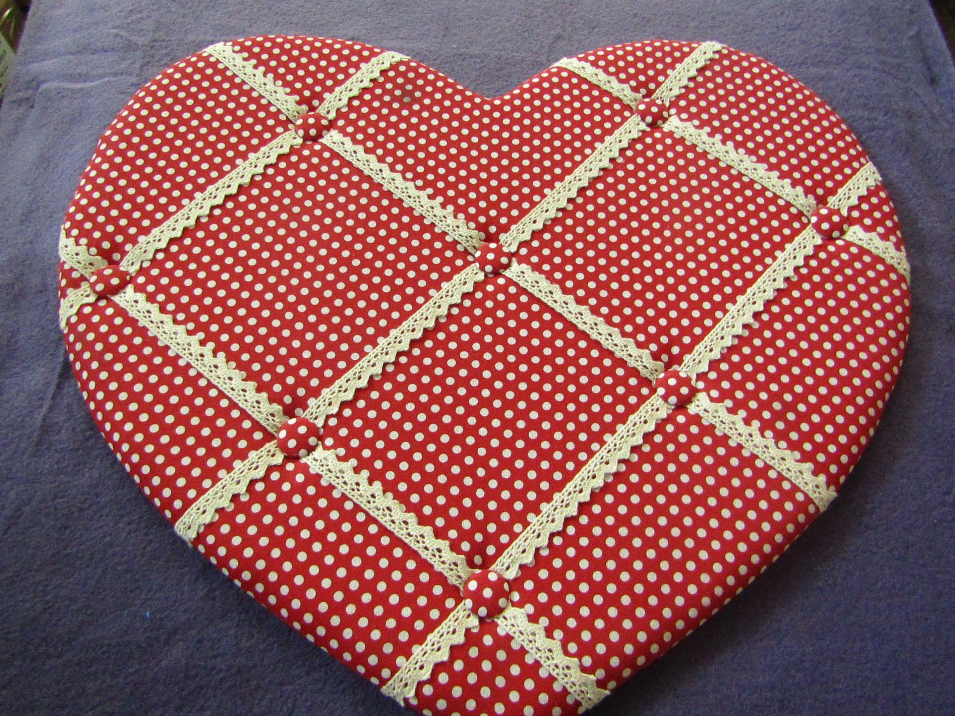 8x Quilted Heart-Shaped Red Memo Board - Unused & Boxed.