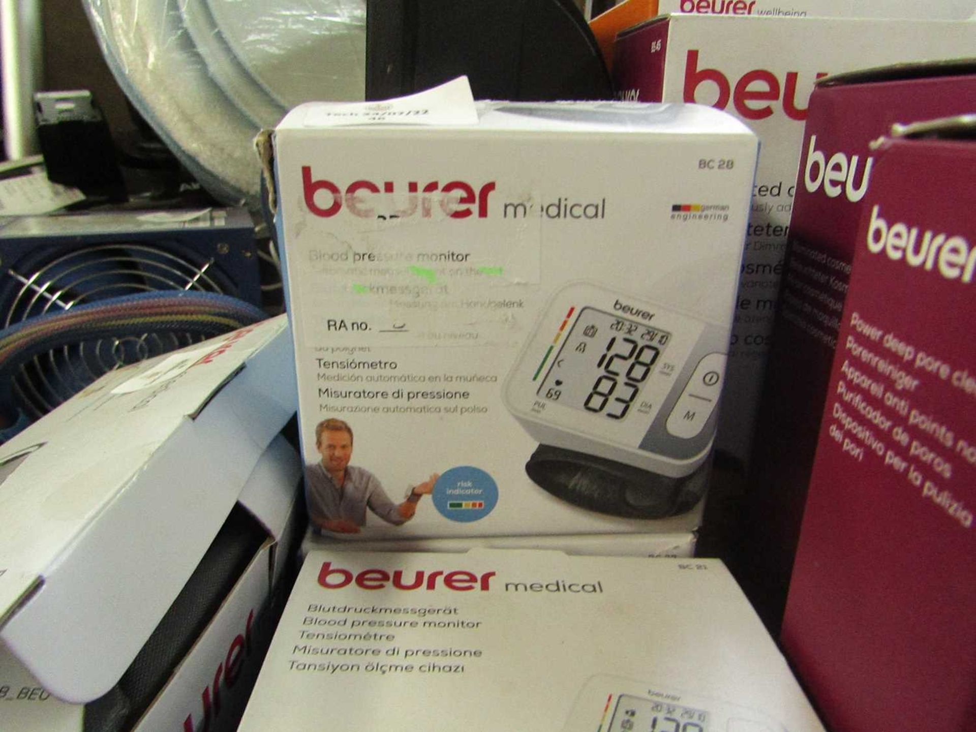 VAT 1x Beurer Medical Blood Pressure Monitor BC28 - This item is graded B - RRP œ24