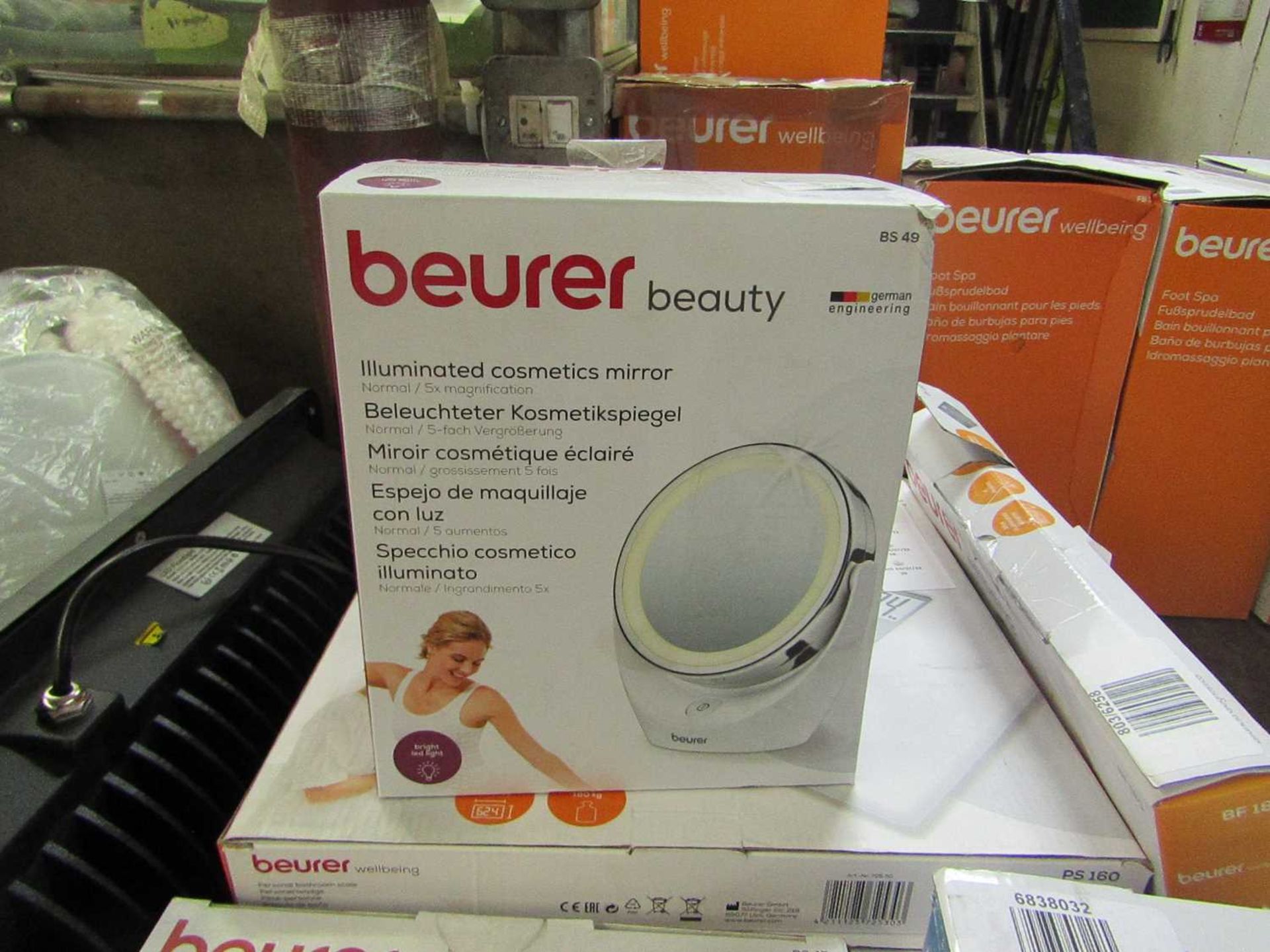 VAT 1x Beurer Beauty Illuminated Cosmetics Mirror BS49 - This item is graded B - RRP œ38