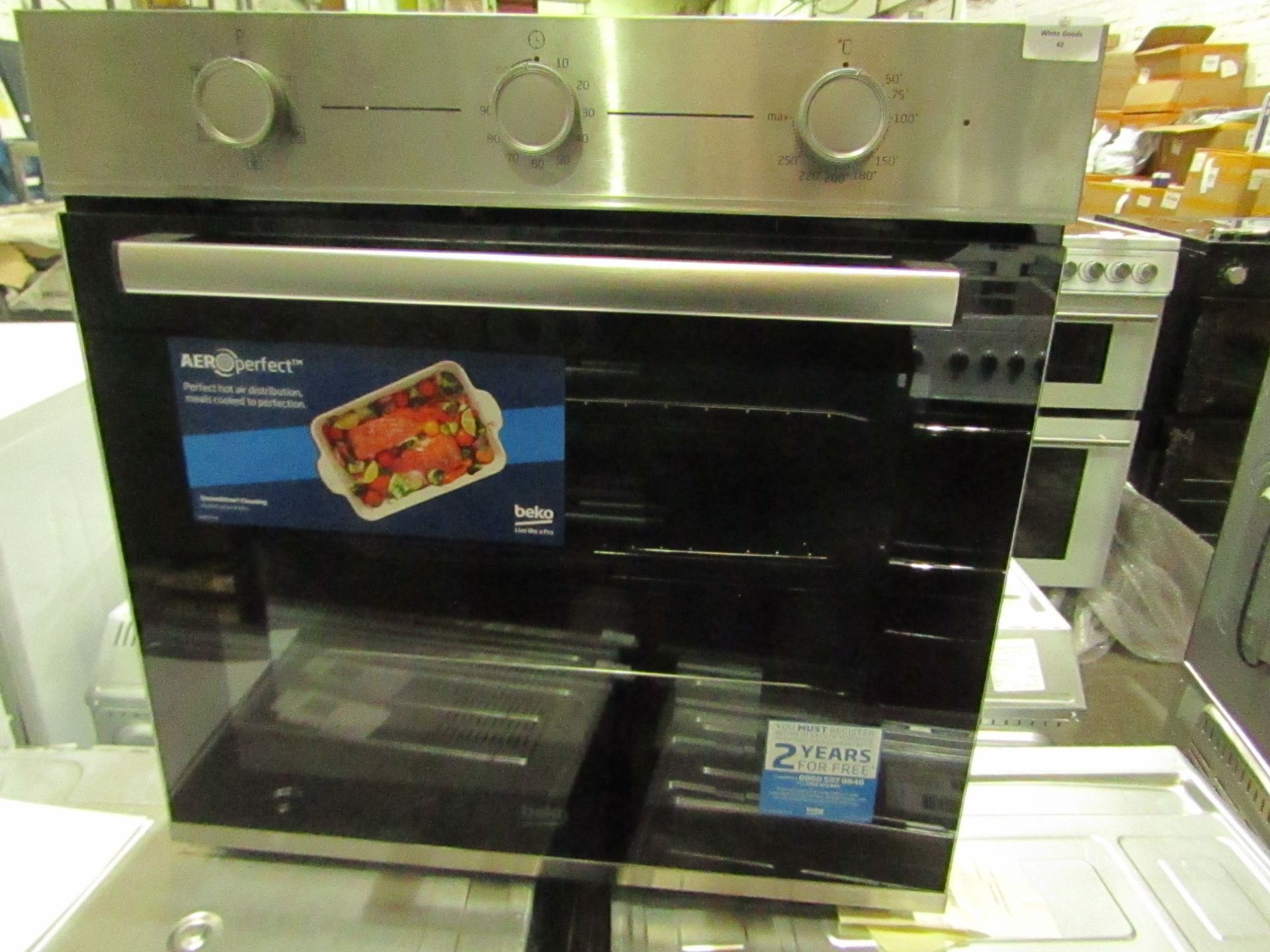 BEKO Single Electric Fn Assisted Integrated Oven 82L Stainless Steel BXIE32300XC RRP ¶œ259.00
