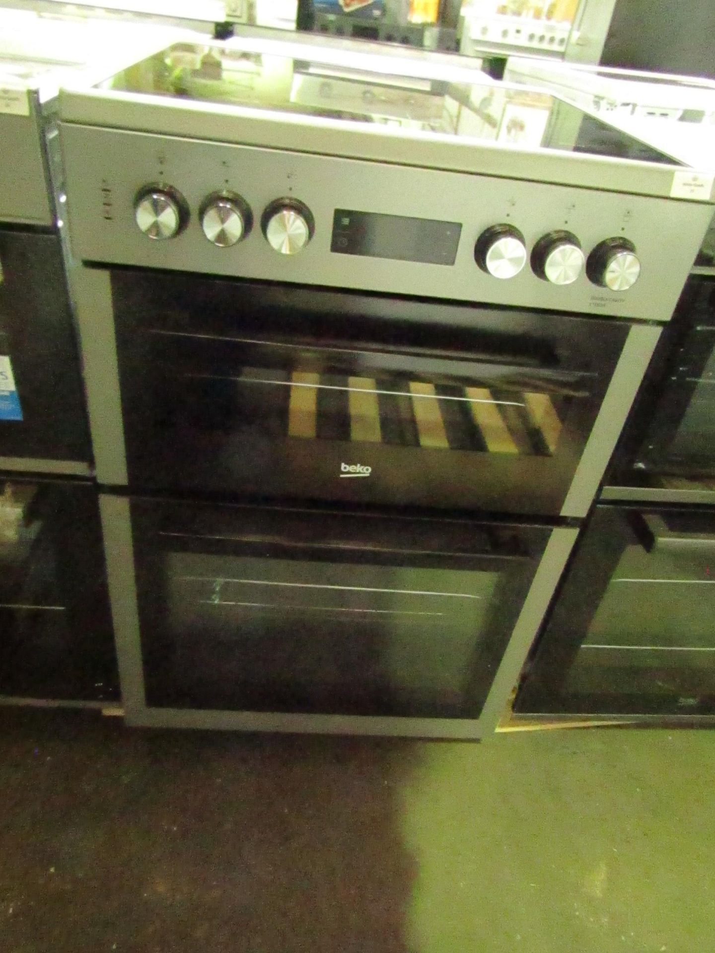 BEKO 60 cm Electric Ceramic Cooker Black & Silver XDC653K RRP ¶œ389.00