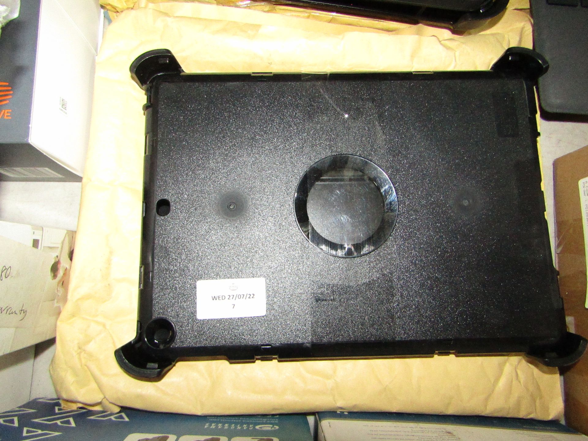 Otterbox - Apple Ipad 5th Gen Defender Case - Black - Non Original Packaging. RRP £32.36