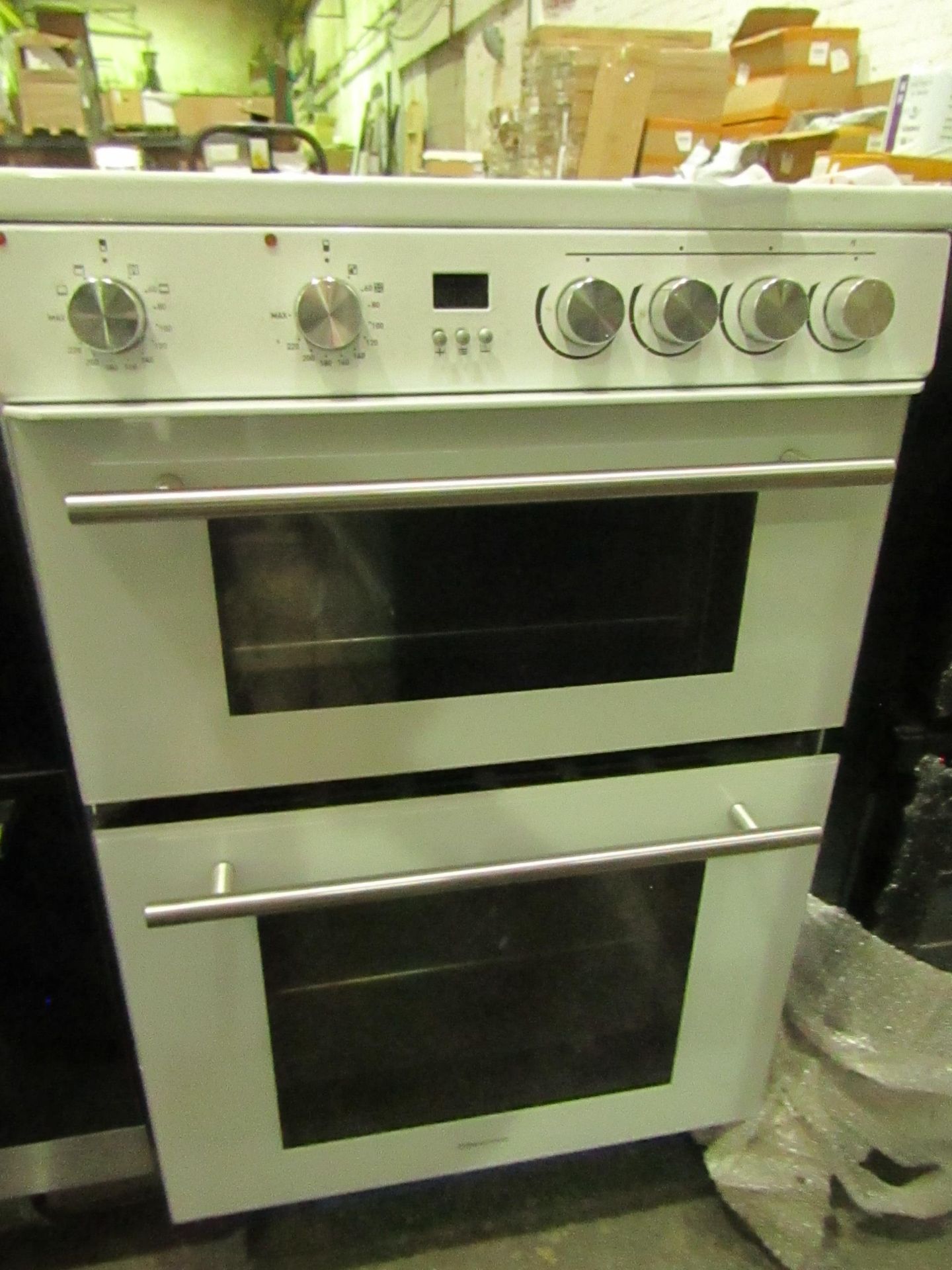 Hisense Double oven with ceramic hob, This item looks to be in good condition and appears ready