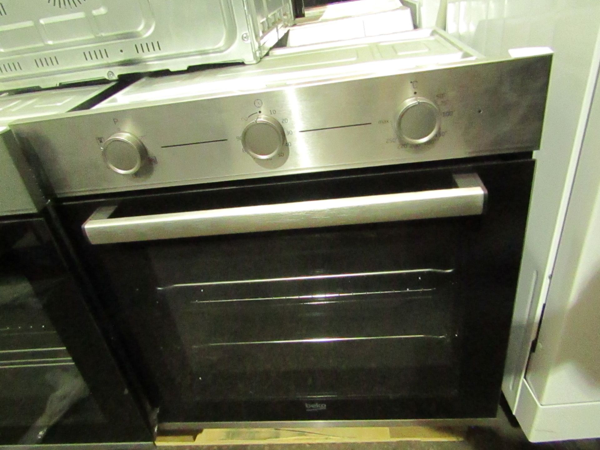 BEKO Single Electric Integrated Oven Stainless Steel BBIF22100X RRP “?205.00 - This item looks to be