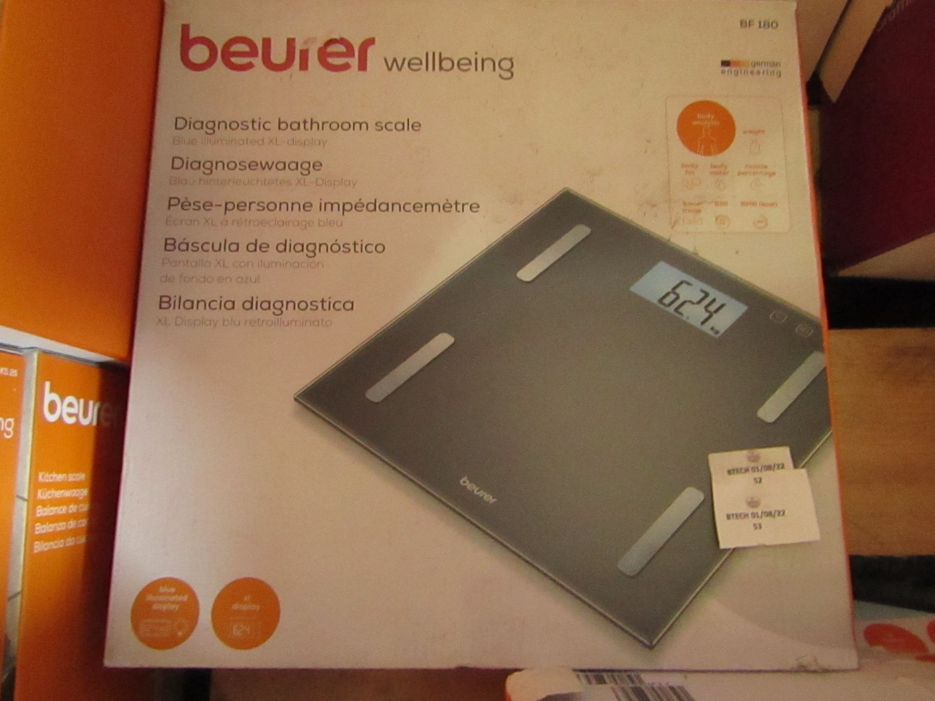 Beurer - Diagnostic Bathroom Scale - BF180 - ( Keeps Track Of Your Weight Via App ) - Grey - Looks