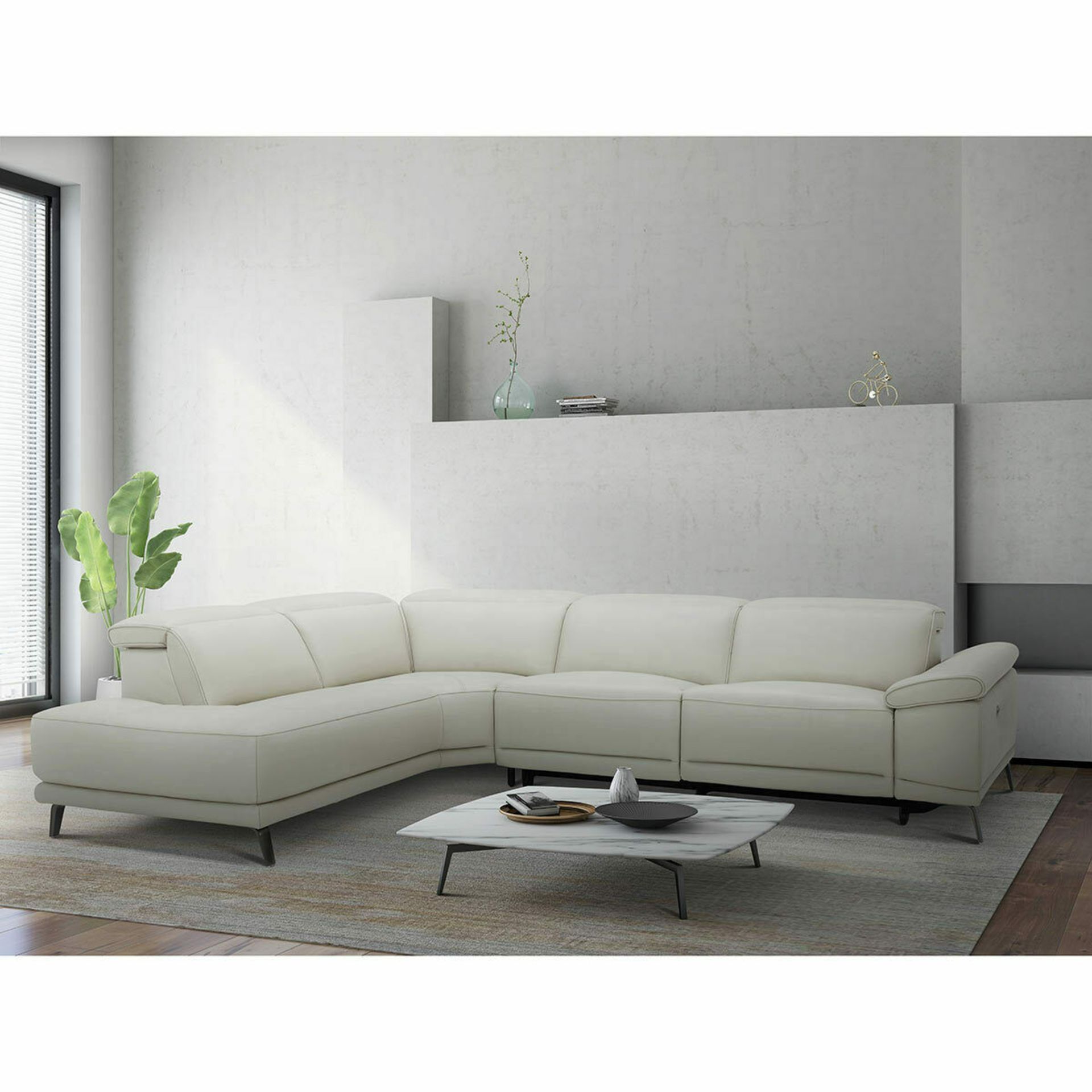 1x Gilman Creek 5 Seater Power Recliner Sofa with USB Charging Points - Cream Leather - Tested