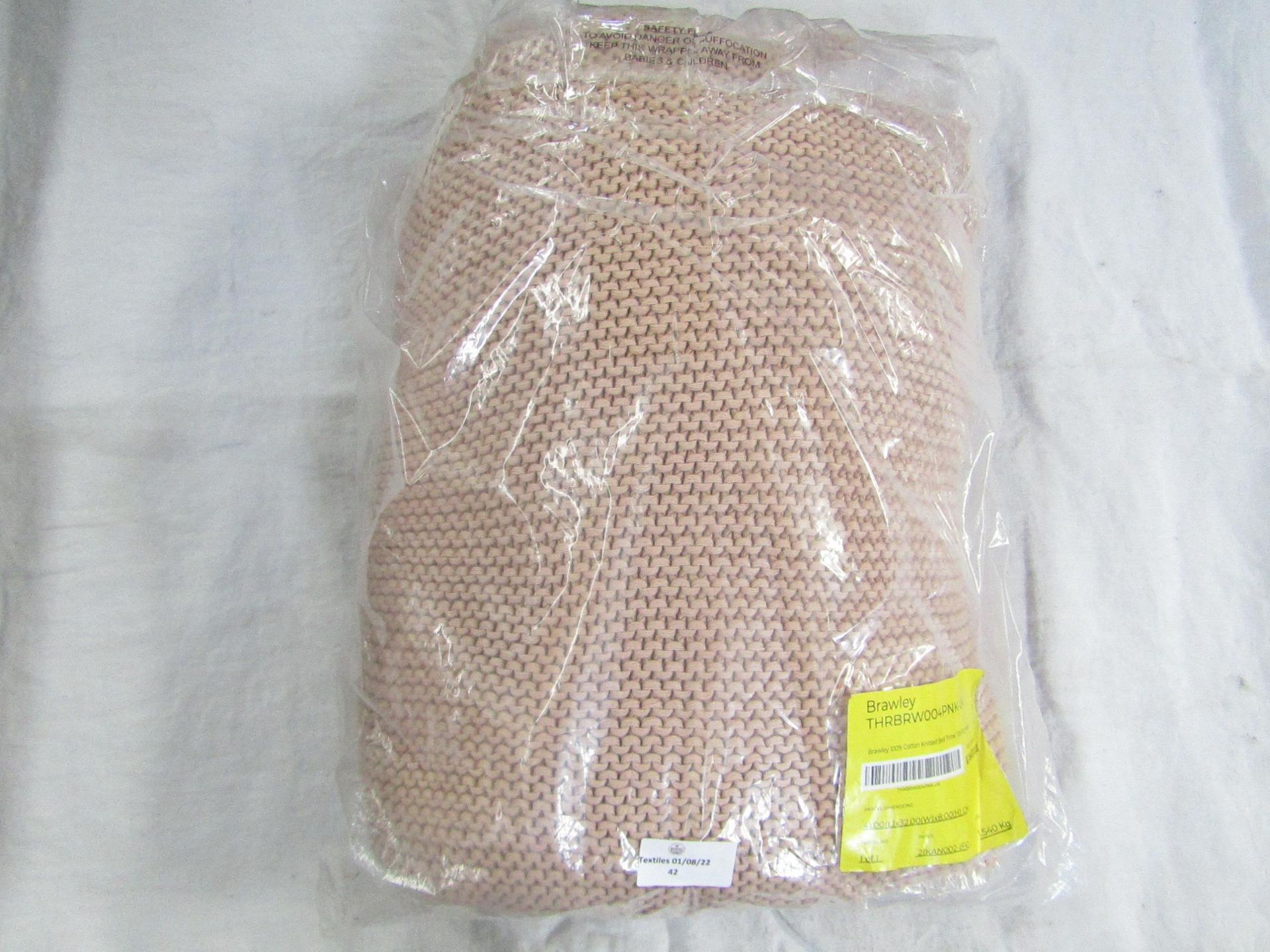 Made.com Brawley 100% Cotton Knitted Bed Throw 130x170 Rose Pink RRP Â£45.00 - The items in this lot