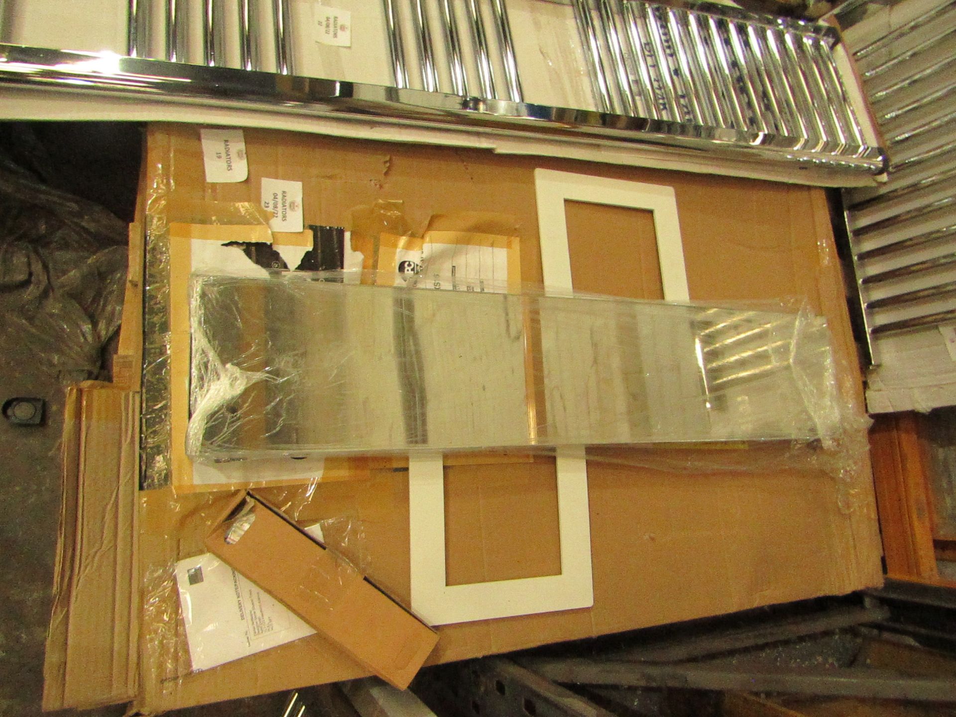 Carisa - Mate Mirrored Radiator - White - ( 600 x 900 mm ) - Appears To Be Unused & Boxed.