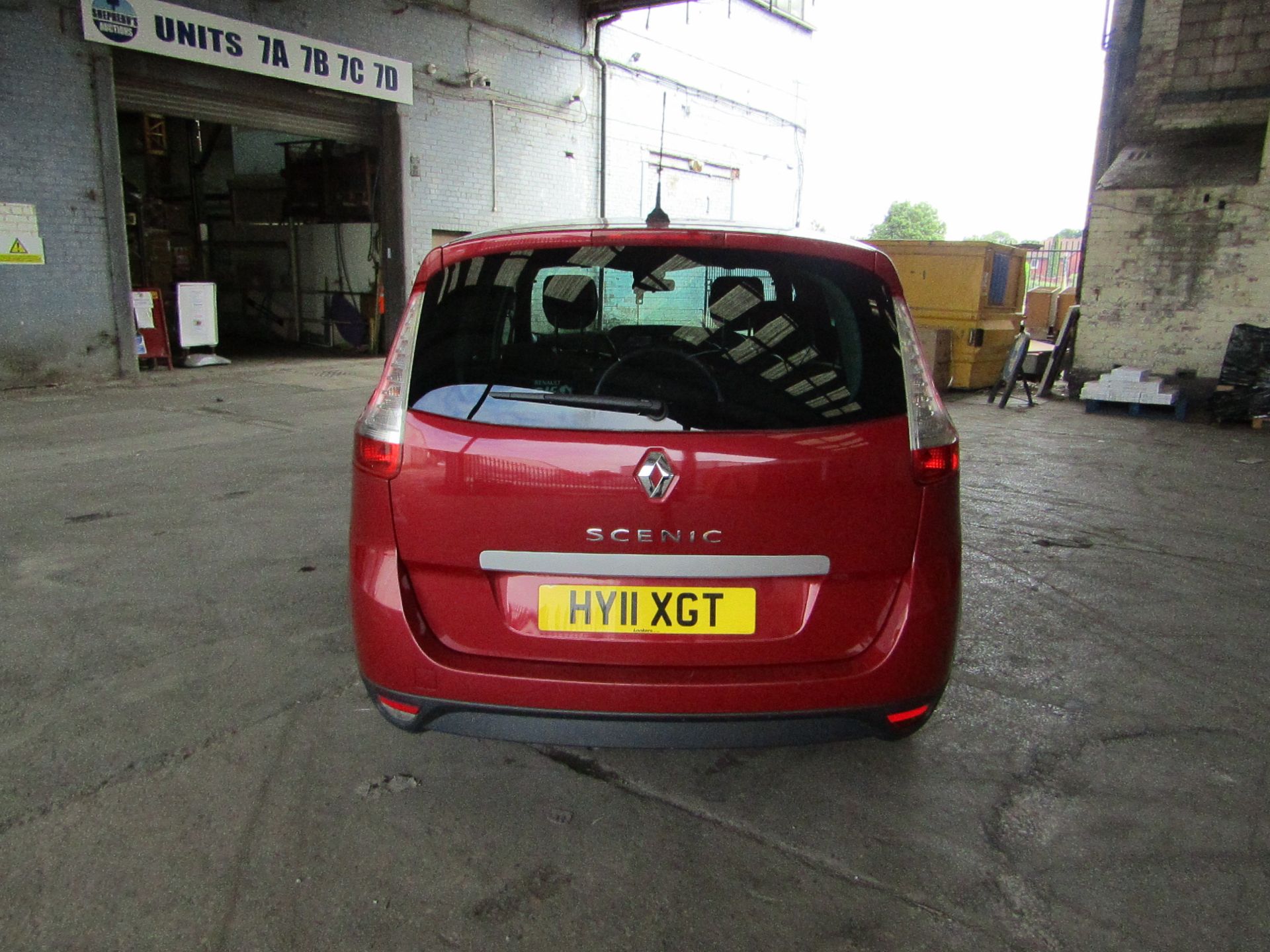 11 Plate Renault Grand Scenic 1.6 VVTi Dynamique Tom Tom 7 seats, CAT N (recorded as such 12/02/ - Image 5 of 44