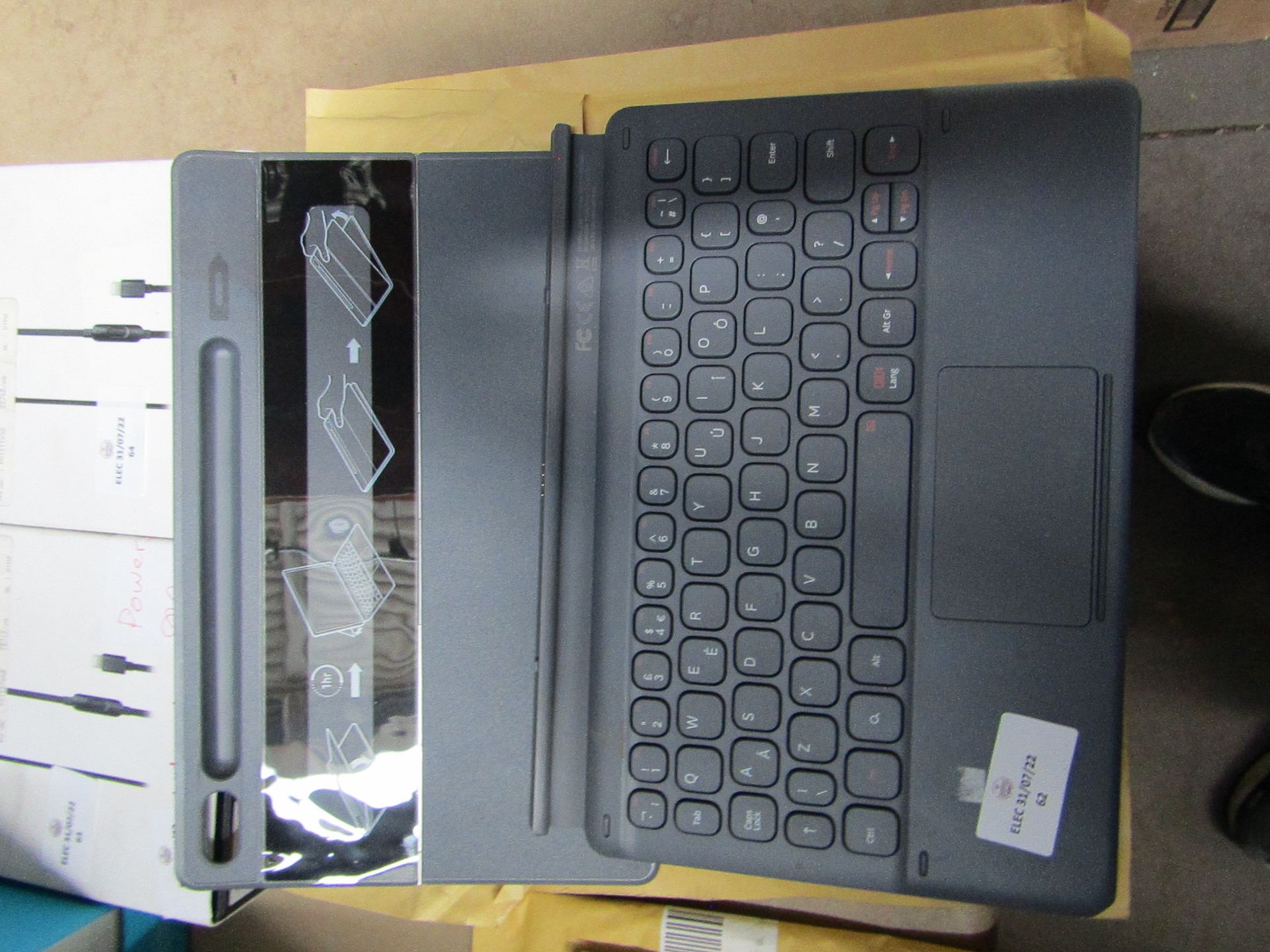 1x Galaxy Tab S6 Keyboard - Unchecked no packaging