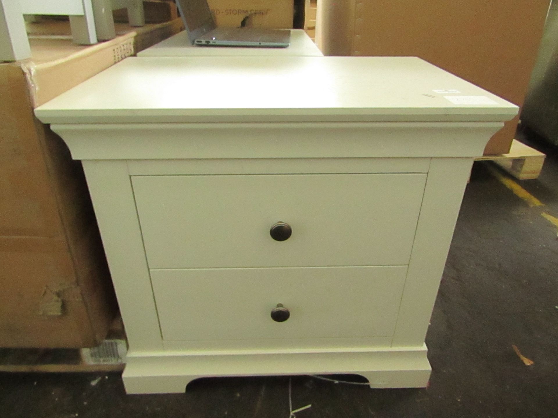 Cotswold Company Chantilly Warm White Jumbo Bedside Table RRP Â£245.00 - The items in this lot are