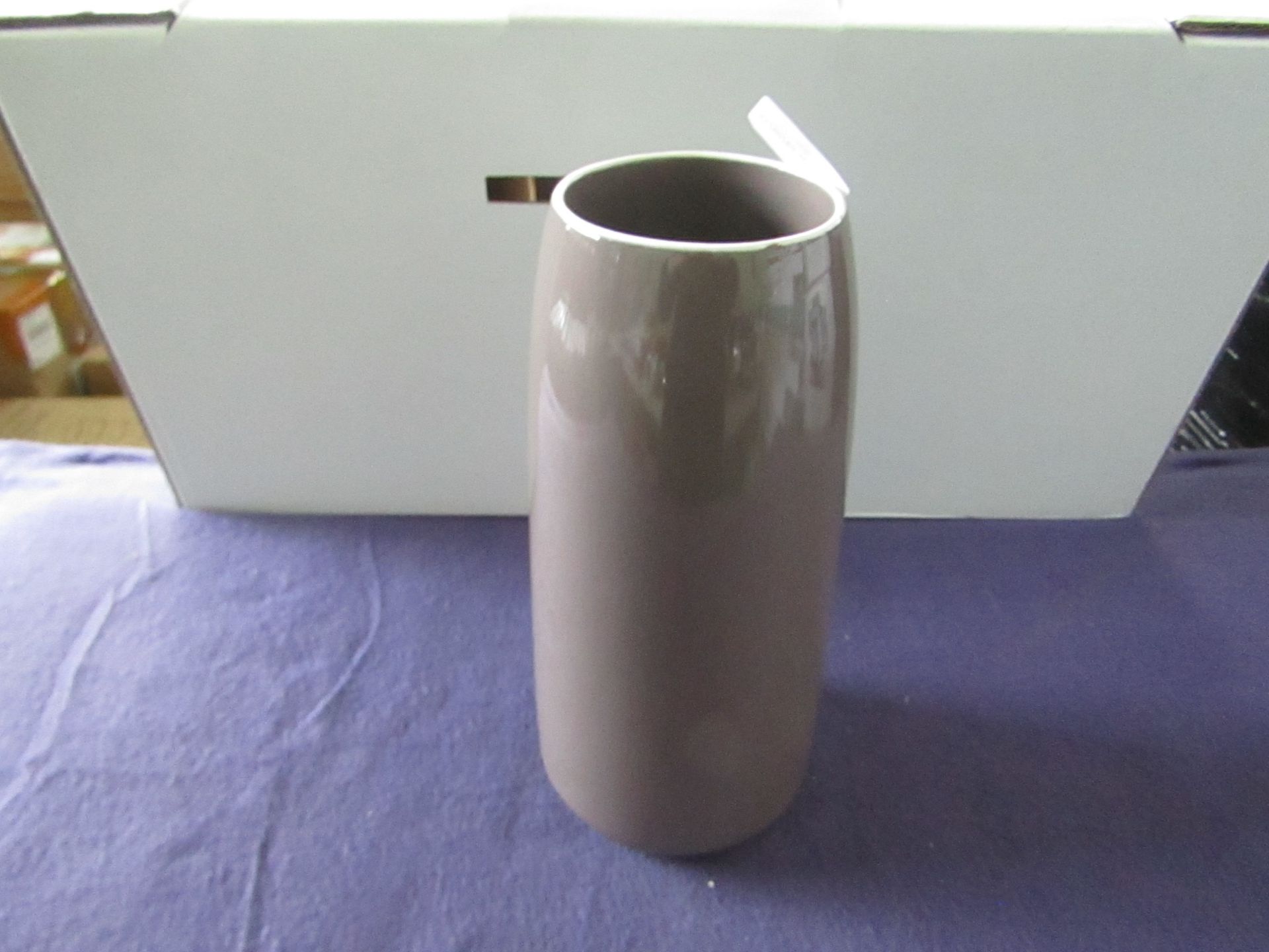 Rowen Group Meghan Medium Ceramic Taupe Vase RRP Â£26.00 - This item looks to be in good condition