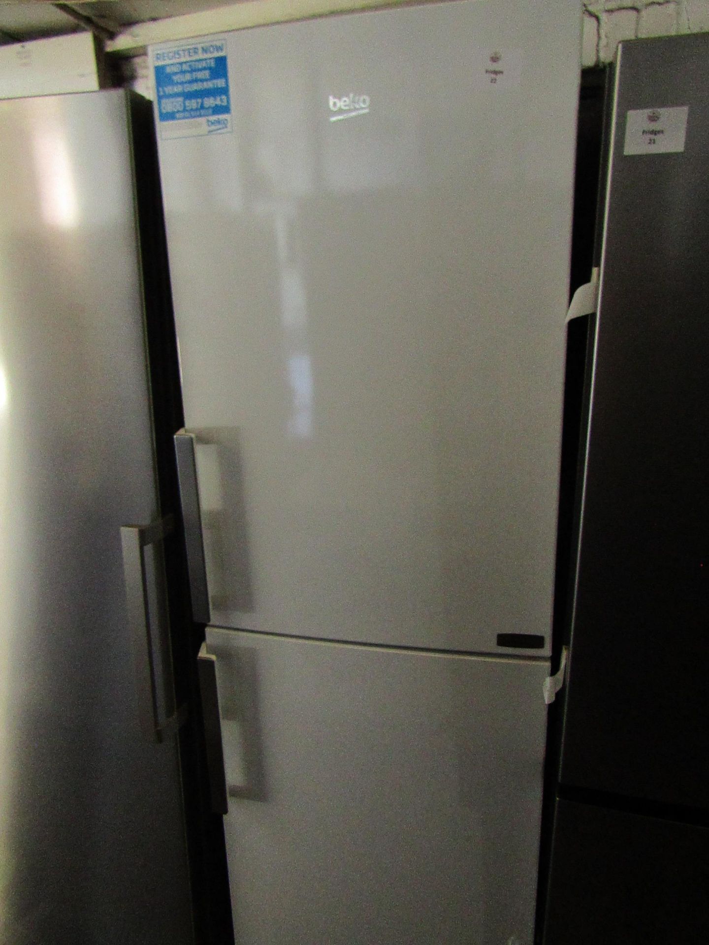 Beko Harvest Fresh 50/50 frost free fridge freezer, powers on and gets cold but he lining inside