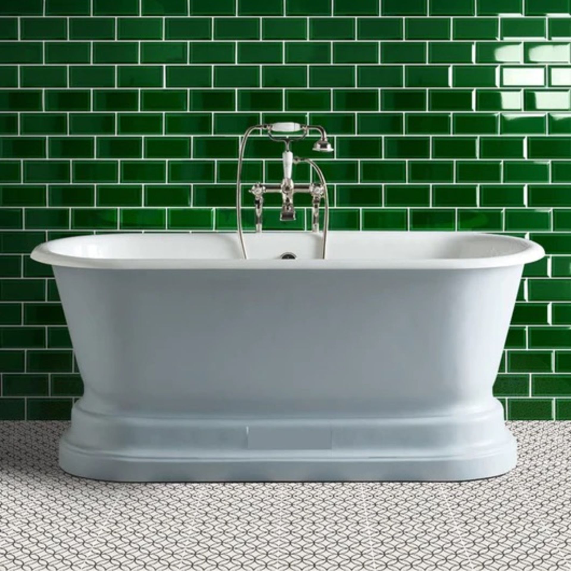 Approx 150x 400x150 Johnson Glazed Bevelled Edge Wall Tiles, Thyme (green) in colour. Please note,