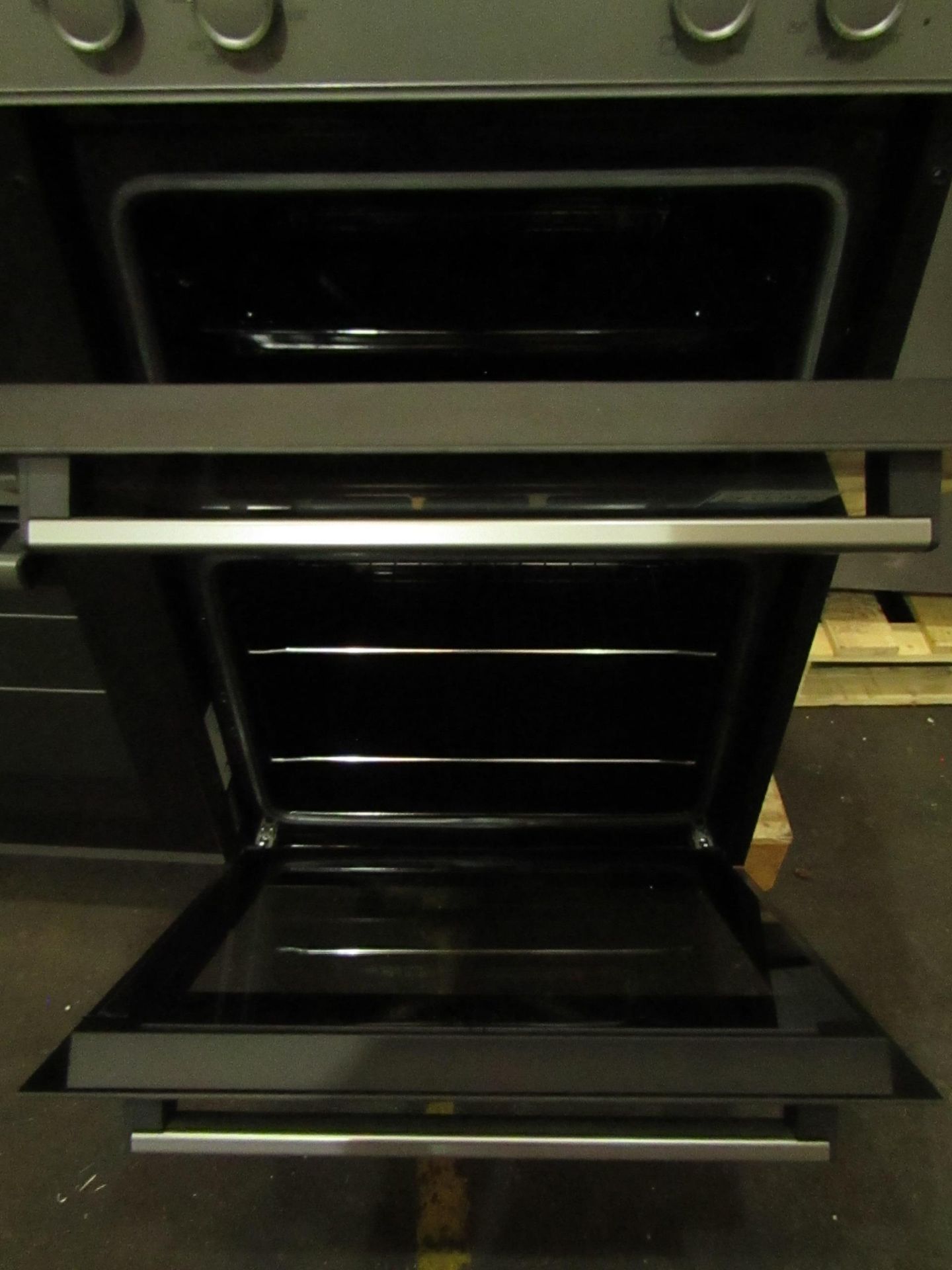 BEKO RecycledNet Electric Double Oven Silver BBXDF21000S RRP ??279.00 - The items in this lot are - Image 2 of 2