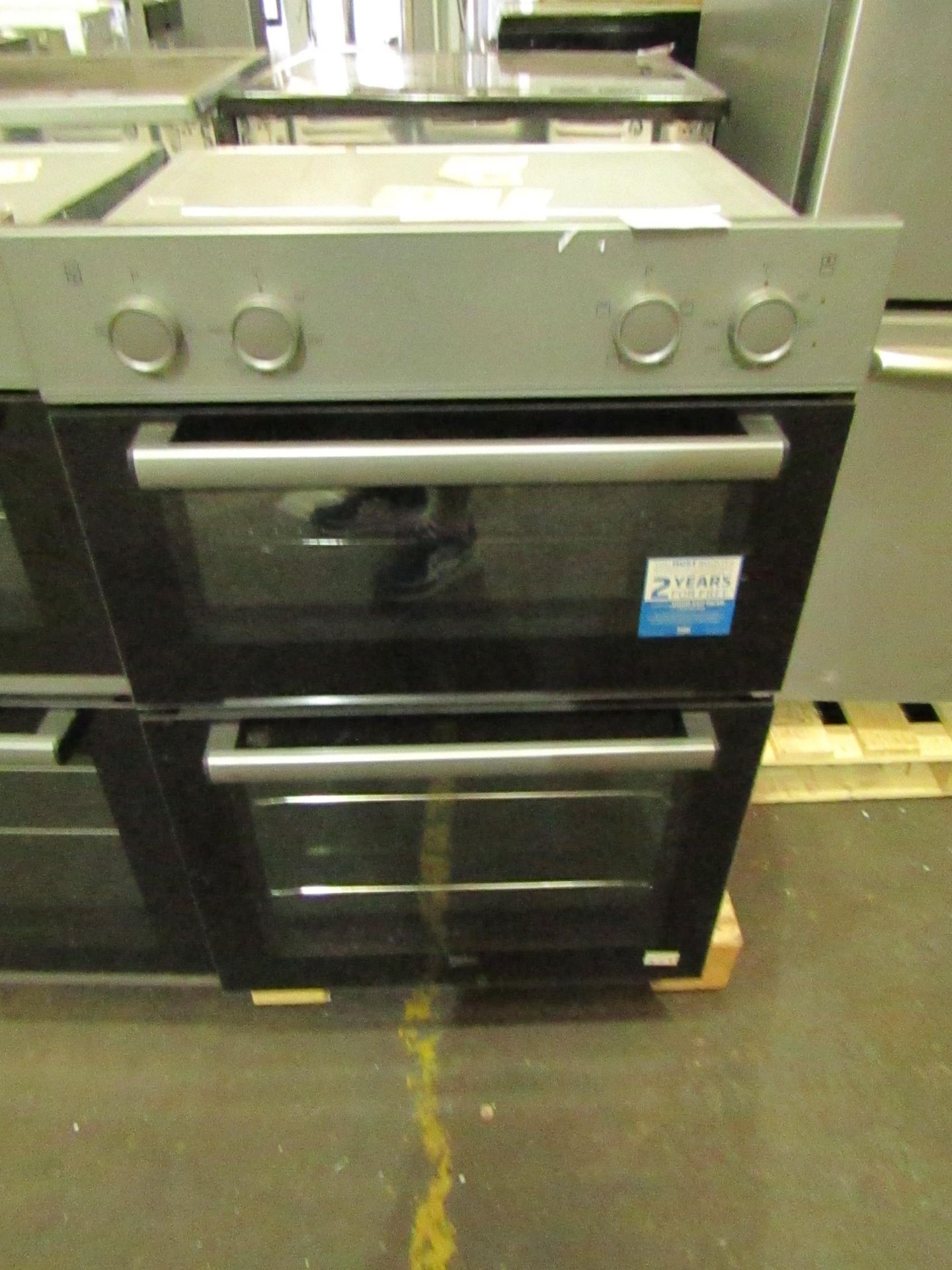 BEKO RecycledNet Electric Double Oven Silver BBXDF21000S RRP ??279.00 - The items in this lot are