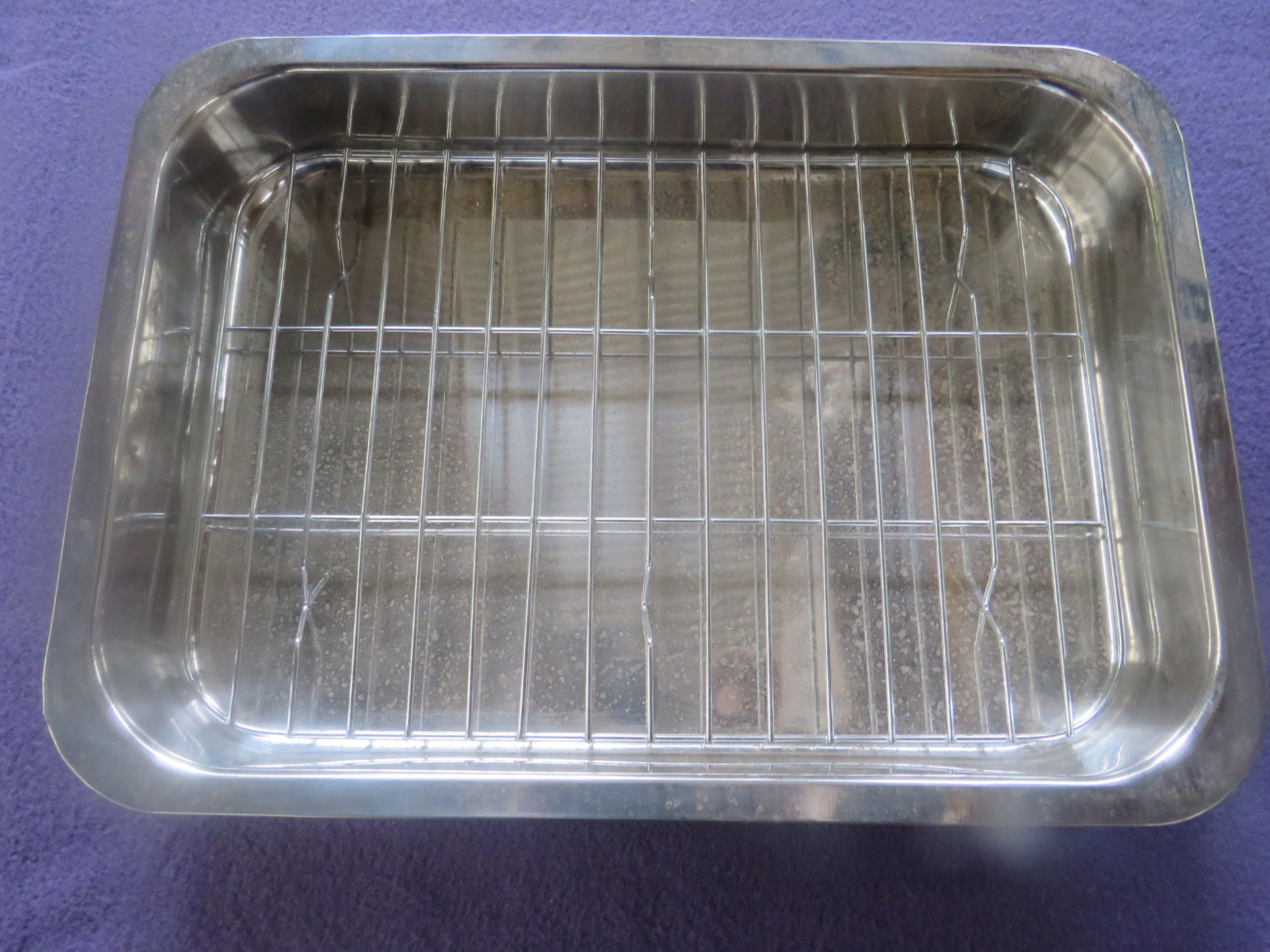 2x Stainless Steel Baking Tray with Baking Dish - New & Boxed.