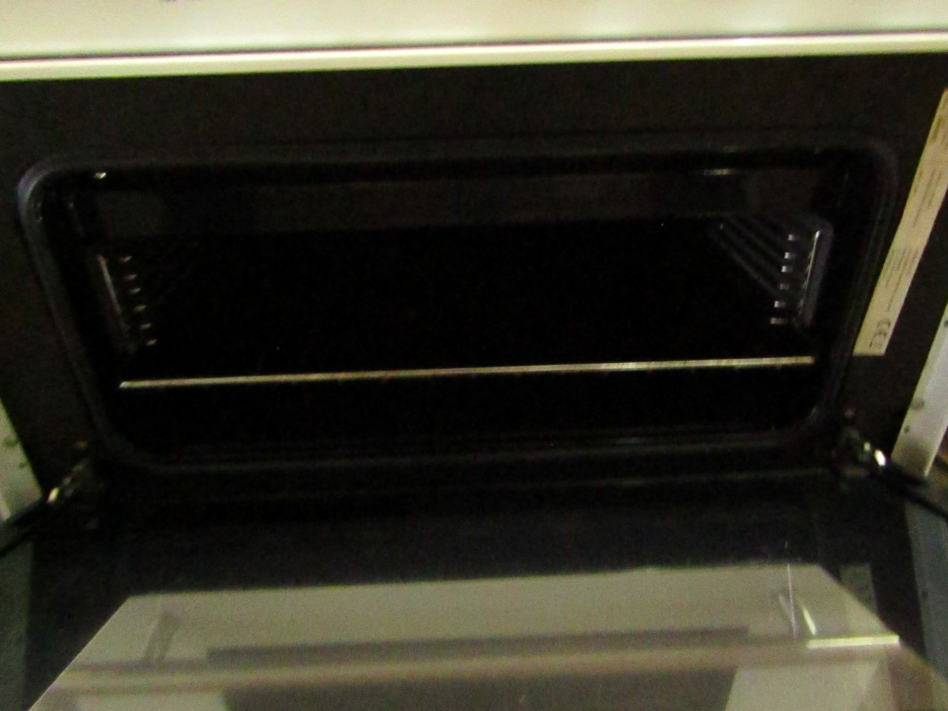 Hisense Double oven with ceramic hob, This item looks to be in good condition and appears ready - Image 3 of 4