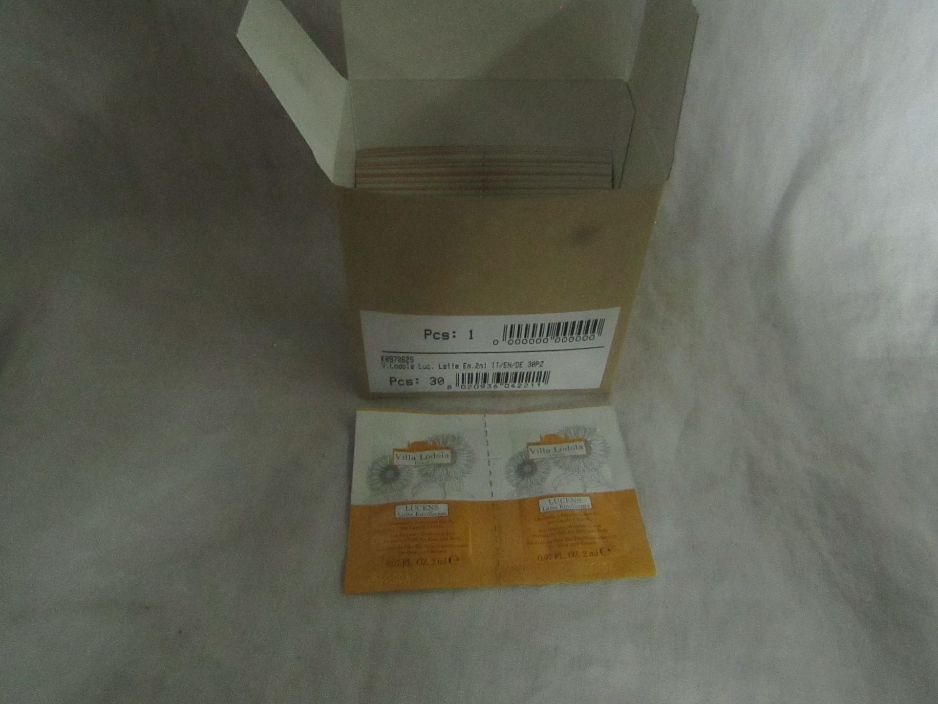 12x Boxes Containing : Villa Ladola Lucens Latte Emoliente For Hair And Body ( 30x 2ml Sachets Per