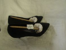 BPC Selection - Black High Heels - Size 39 - No Packaging.