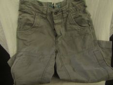2x Fat Face - Horizons 3-Quarter Trousers - Grey Enamel - Size 30 - Unused With Original Tags.