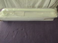 Unbranded - White Grab Rail - 600mm Long - Unchecked & Boxed.