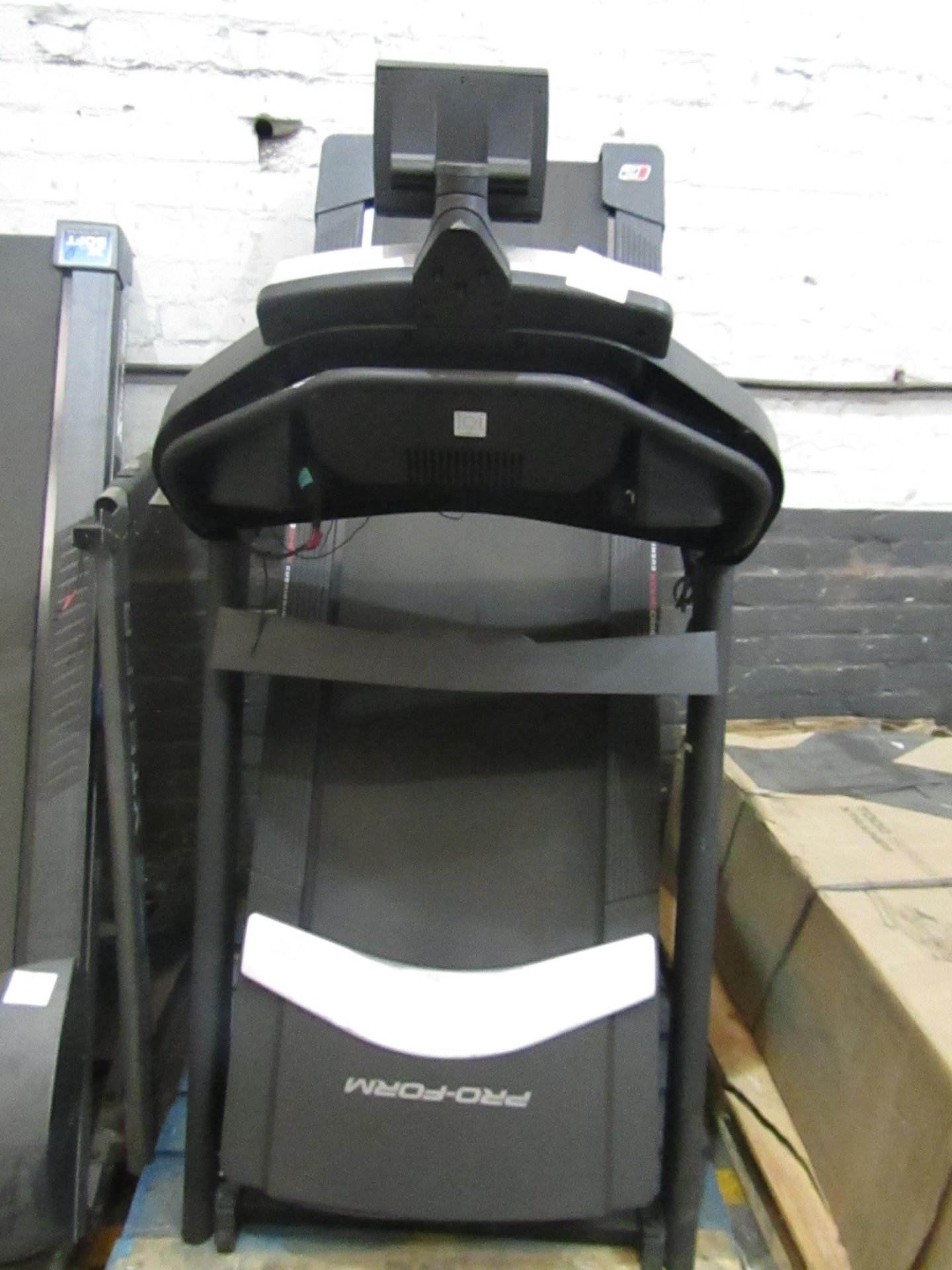 Pro-Form - CHP 2.75 POWER 575i Treadmill - Untested, Assembled - No Packaging - Viewing Recommended. - Image 2 of 2