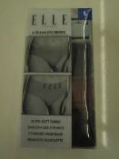 Elle - Seamless Ladies Briefs ( Pack of 4 ) - Size Large - New & Packaged.